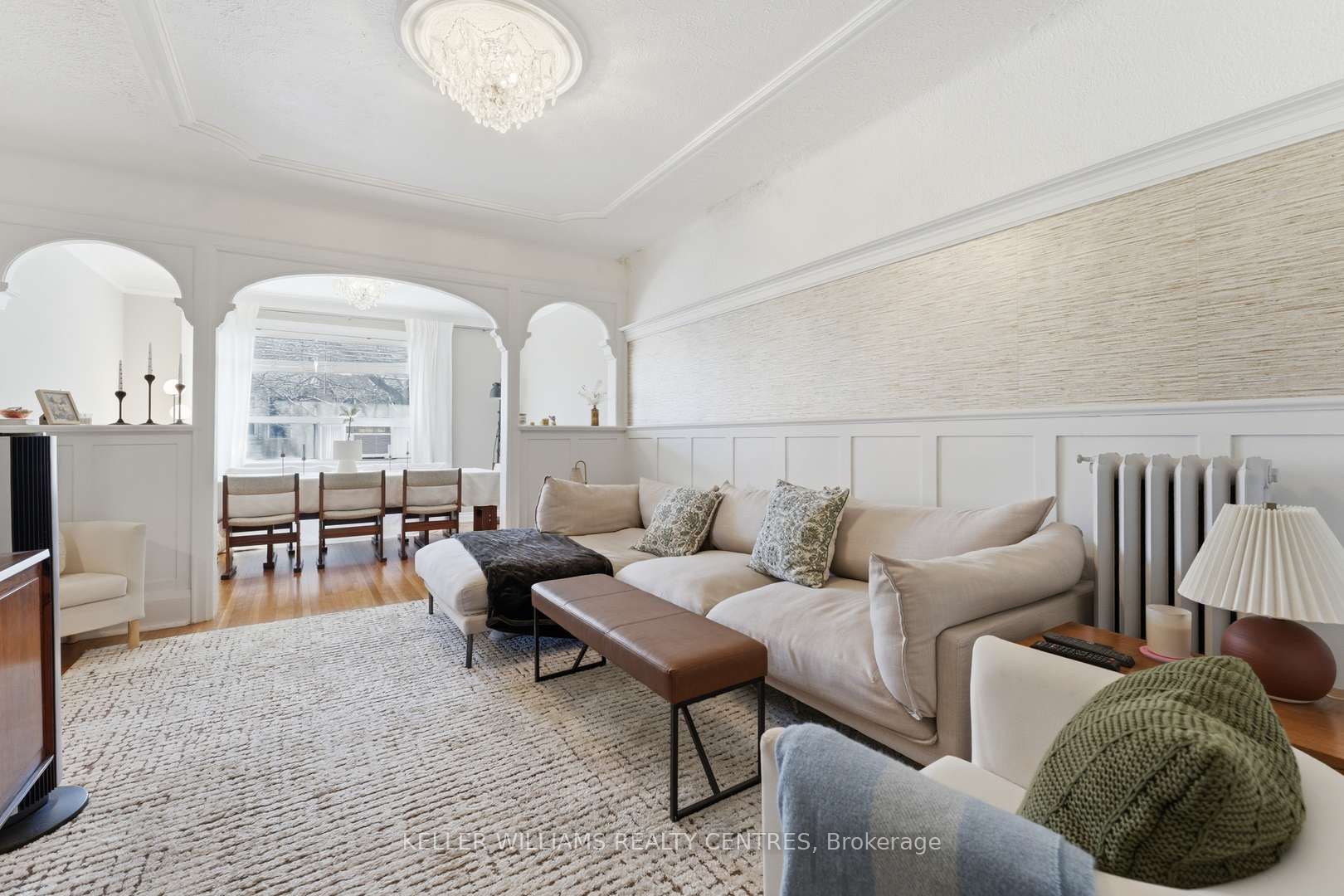 42 Mansfield Avenue, Toronto, ON M6J 2B2 photo 5