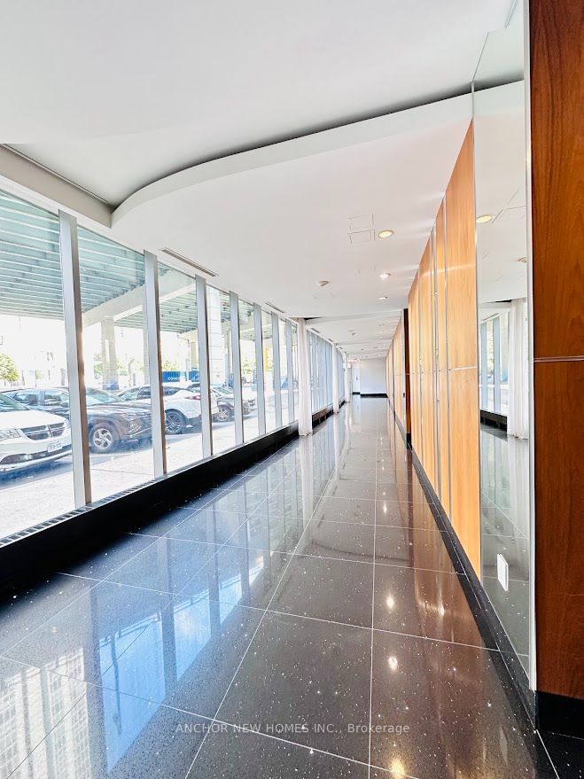 38 Dan Leckie Way 1702, Toronto, ON M5V 2V6 photo 2