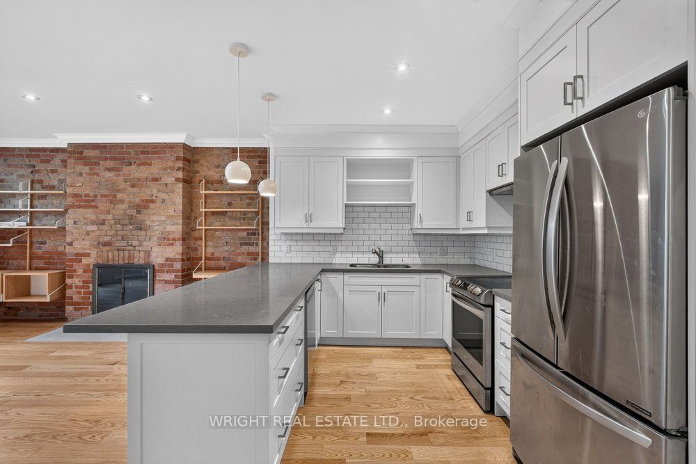 51 Albany Avenue, Toronto, ON M5R 3C2 photo 3