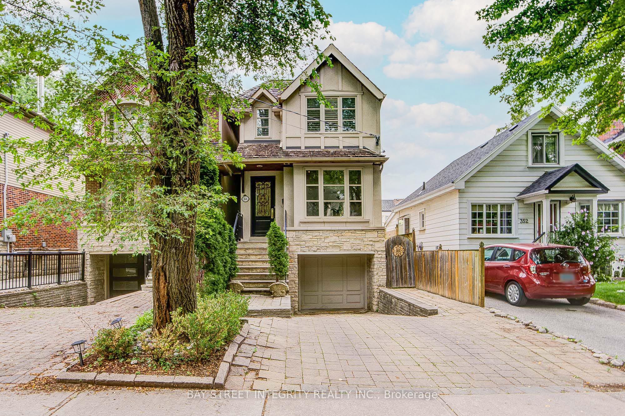 354 Old Orchard Grove, Toronto, ON M5M 2E9