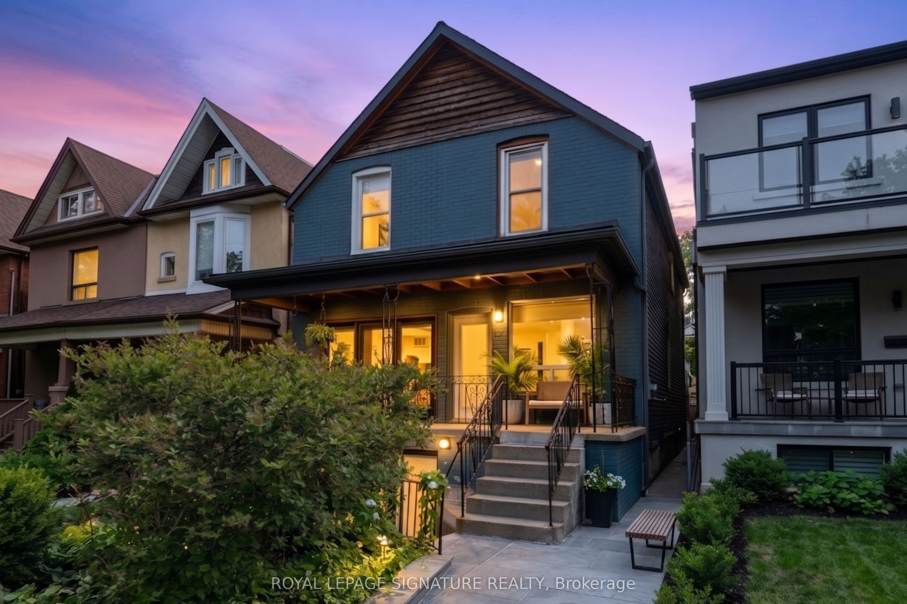 395 Clinton Street, Toronto, ON M6G 2Z1