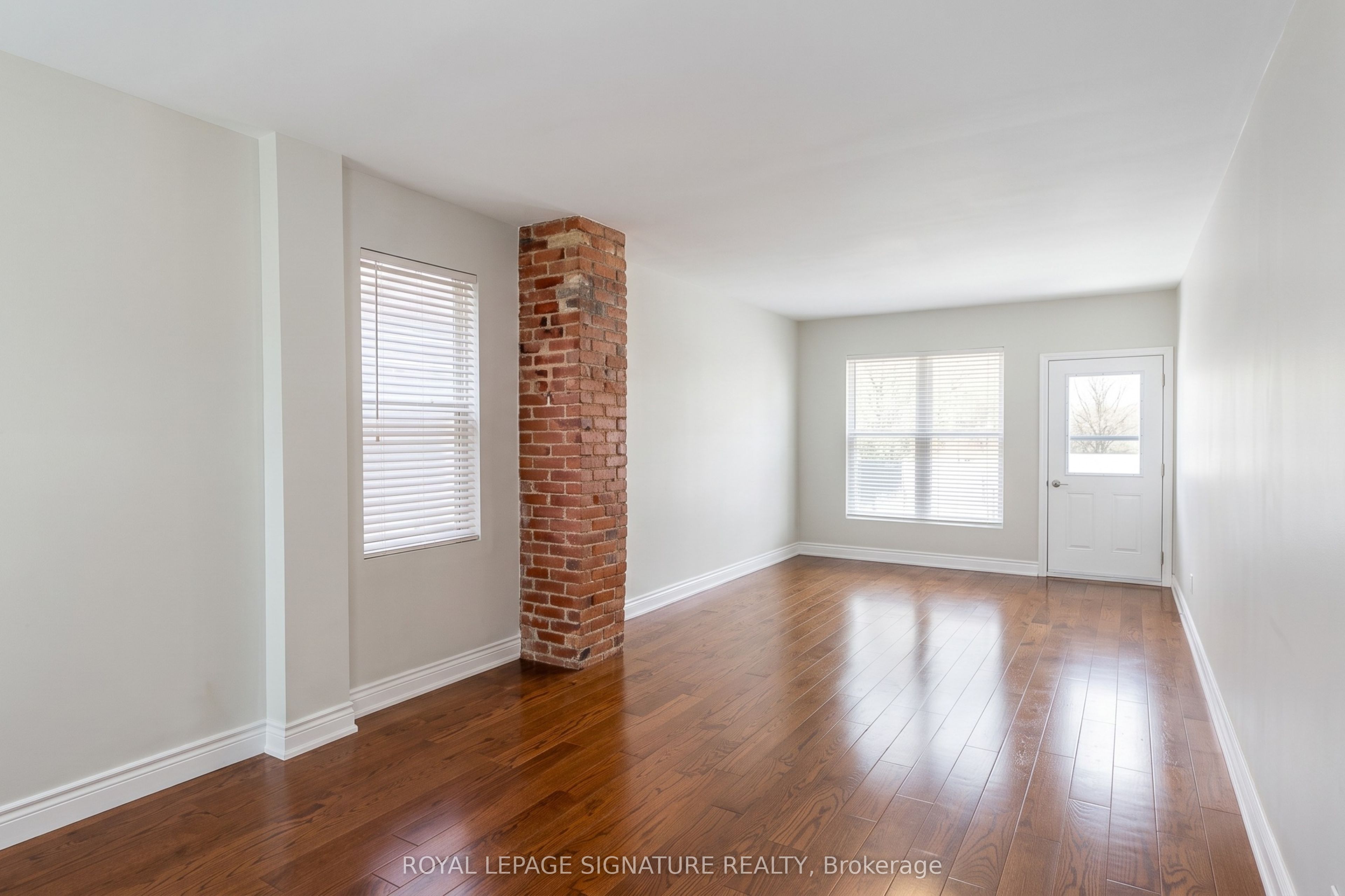 395 Clinton Street, Toronto, ON M6G 2Z1 photo 2