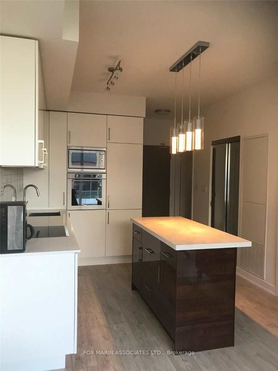 576 Front Street W 1221E, Toronto, ON M5V 0P8 photo 3