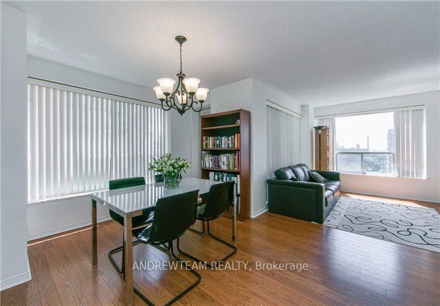 887 Bay Street 1406, Toronto, ON M5S 3K4 photo 3