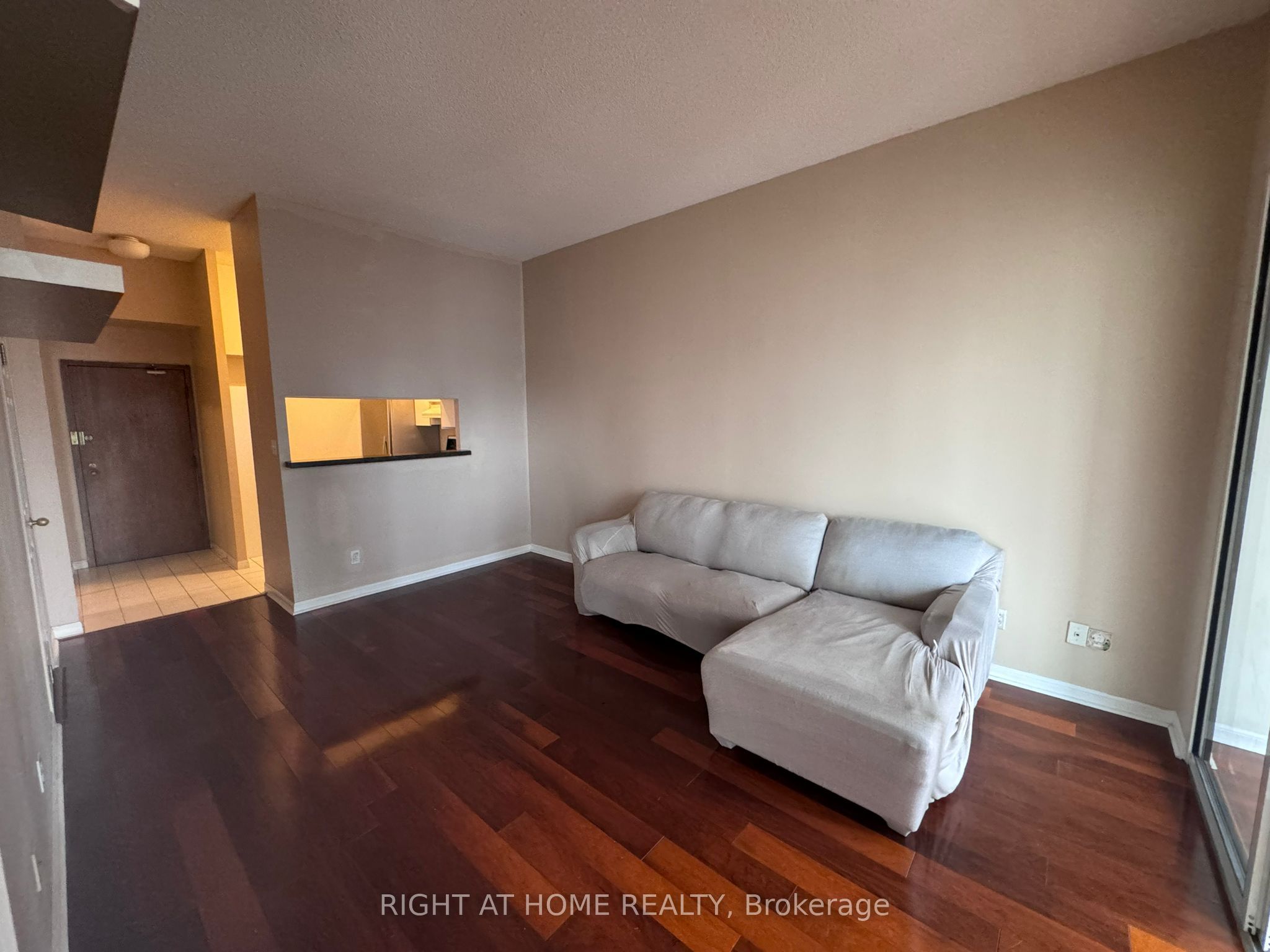 24 Wellesley Street W 2407, Toronto, ON M4Y 2X6 photo 2