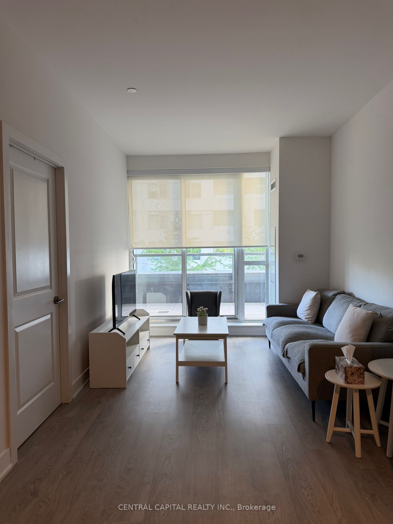11 Lillian Street 206, Toronto, ON M4S 2H7
