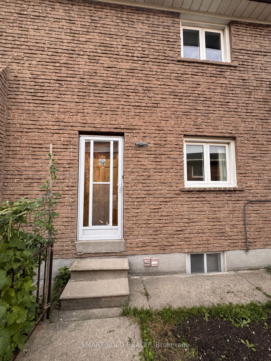 243 Shawnee Circle, Toronto, ON M2H 2Y3 photo 2