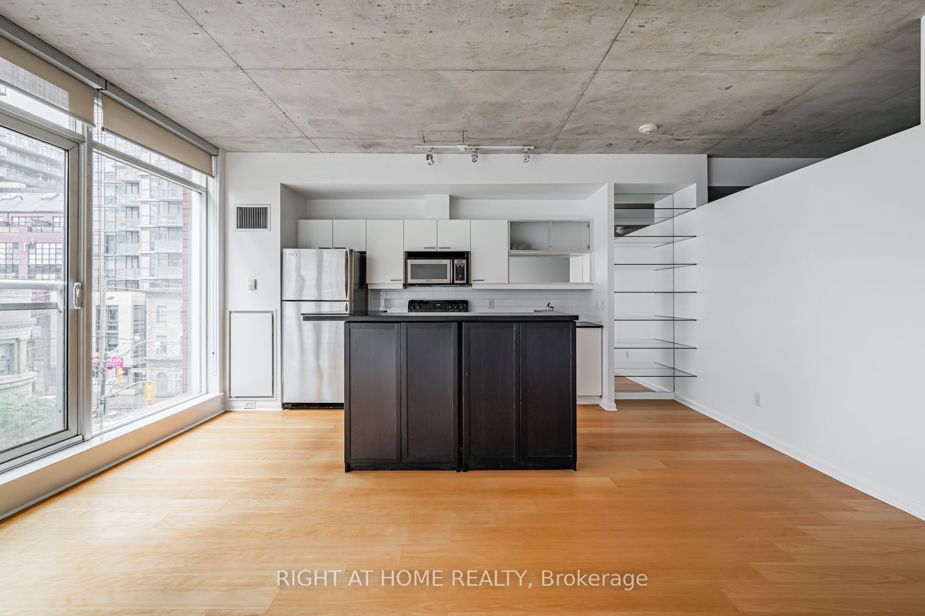 333 Adelaide St. East Street E 418, Toronto, ON M5A 4T4 photo 3