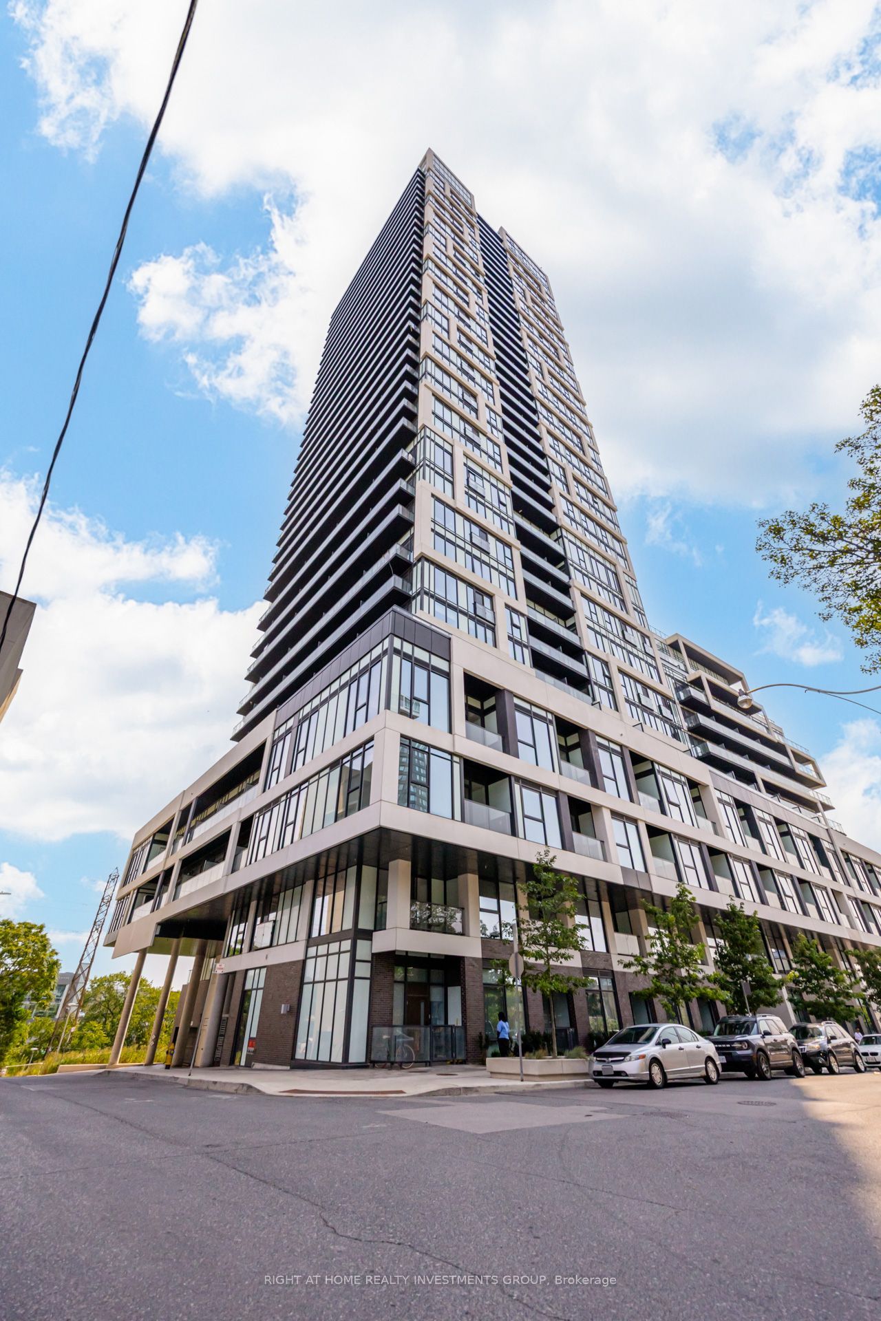 5 Defries Street 3408, Toronto, ON M5A 0W7 photo 2
