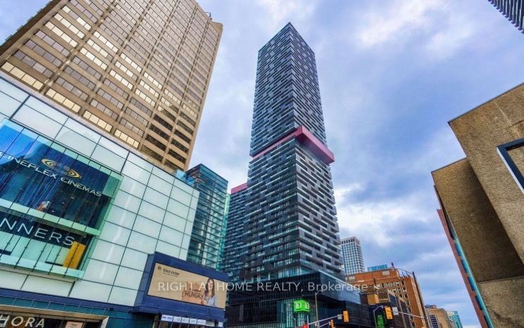 8 Eglinton Avenue E 3604, Toronto, ON M4P 0C1