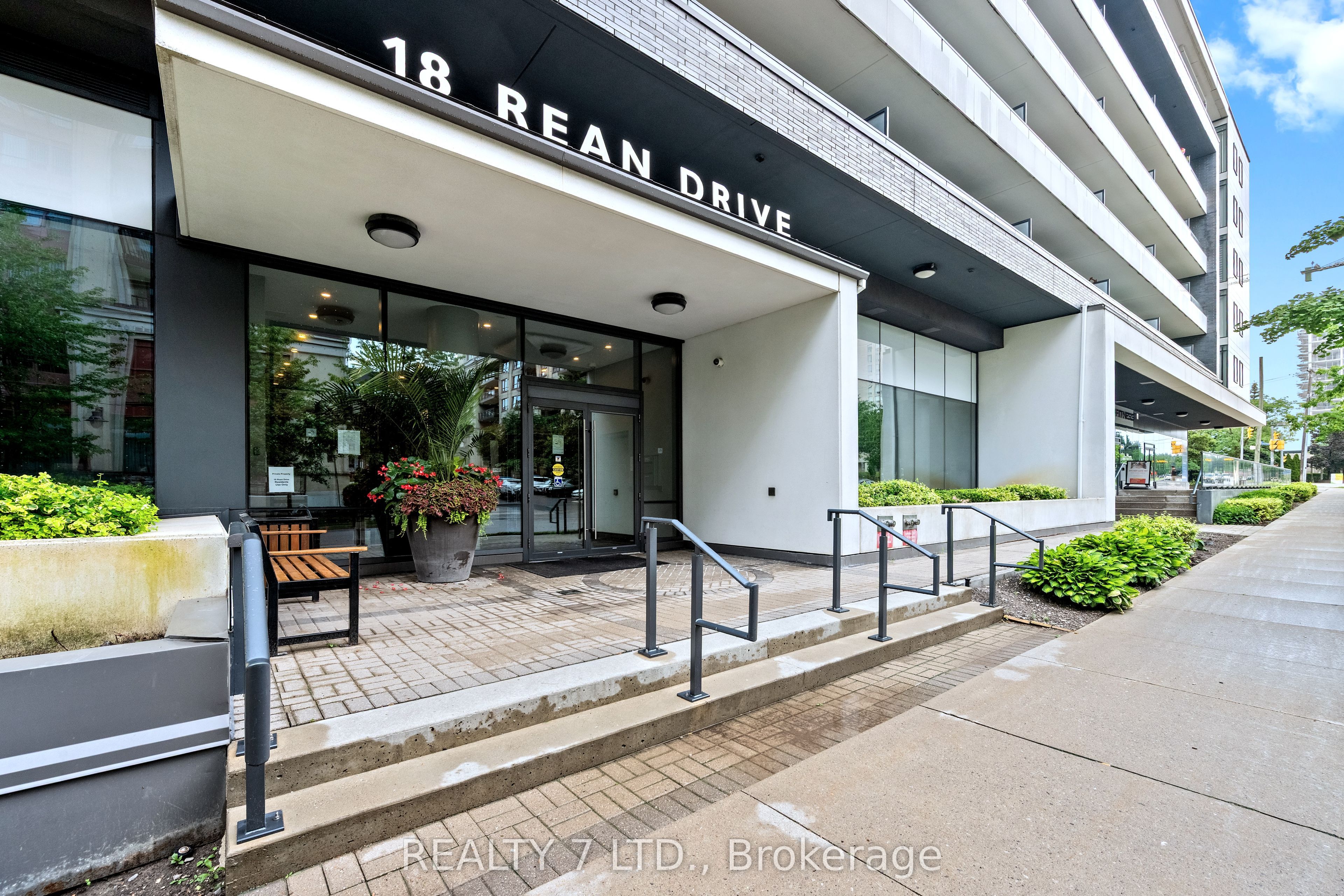 18 Rean Drive 624, Toronto, ON M2K 0C7 photo 4