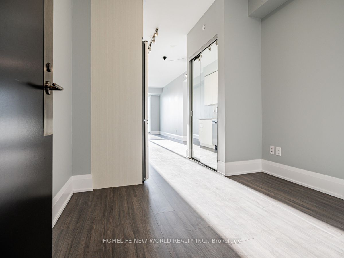 101 Erskine Avenue 2512, Toronto, ON M4P 0C5 photo 5