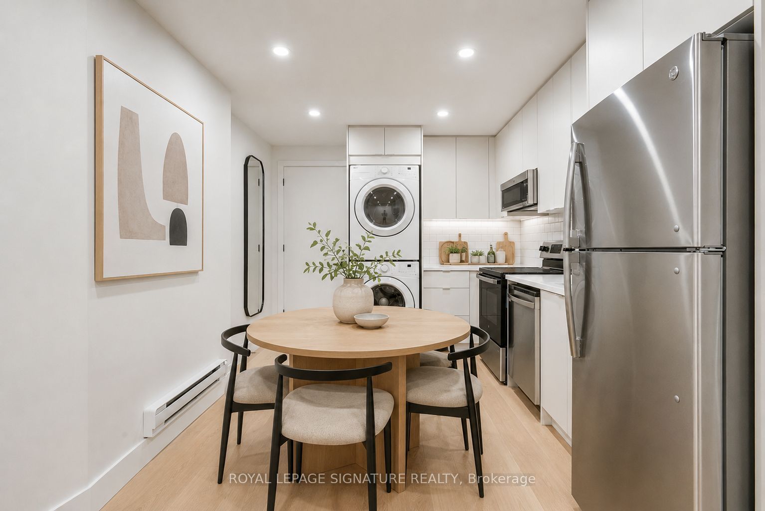 390 Palmerston Boulevard 3, Toronto, ON M6G 2N6 photo 2