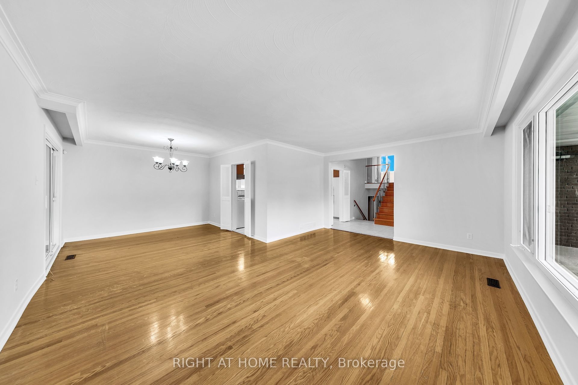 88 Peckham Avenue, Toronto, ON M2R 2V5 photo 5