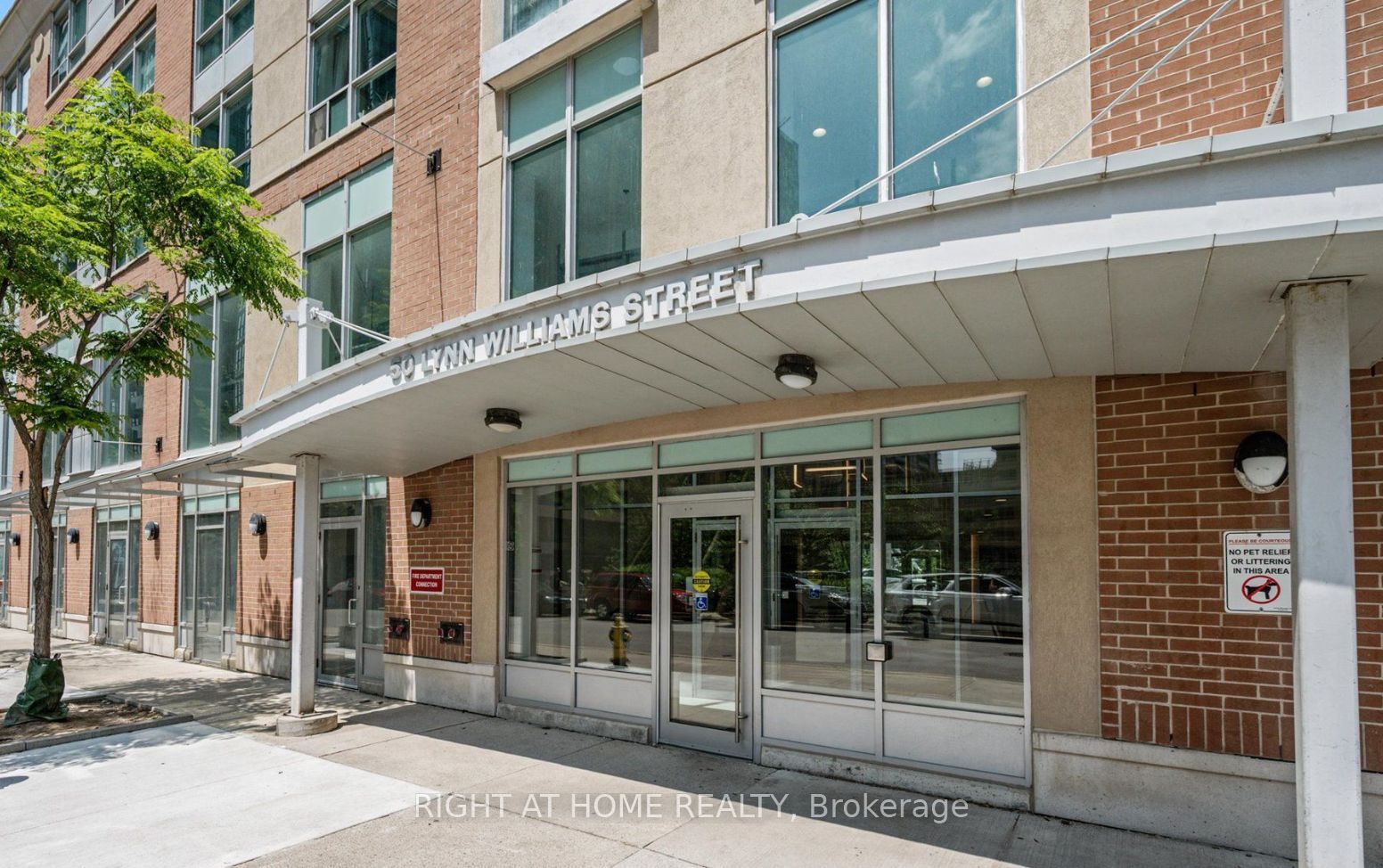 50 Lynn Williams Street 2113, Toronto, ON M6K 3R9 photo 2