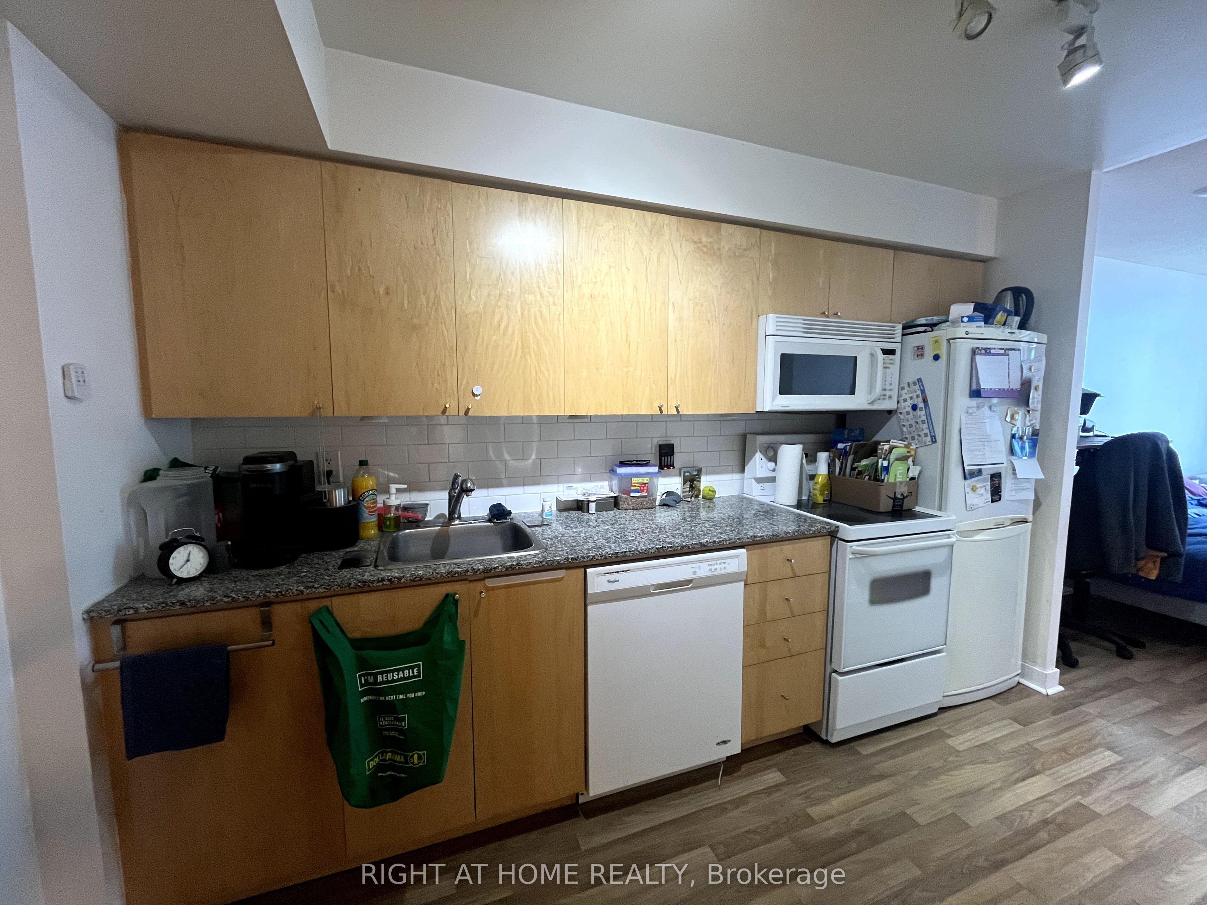 50 Lynn Williams Street 2113, Toronto, ON M6K 3R9 photo 5