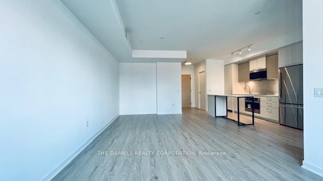 30 Dreamers Way 110, Toronto, ON M5A 0Y7 photo 4