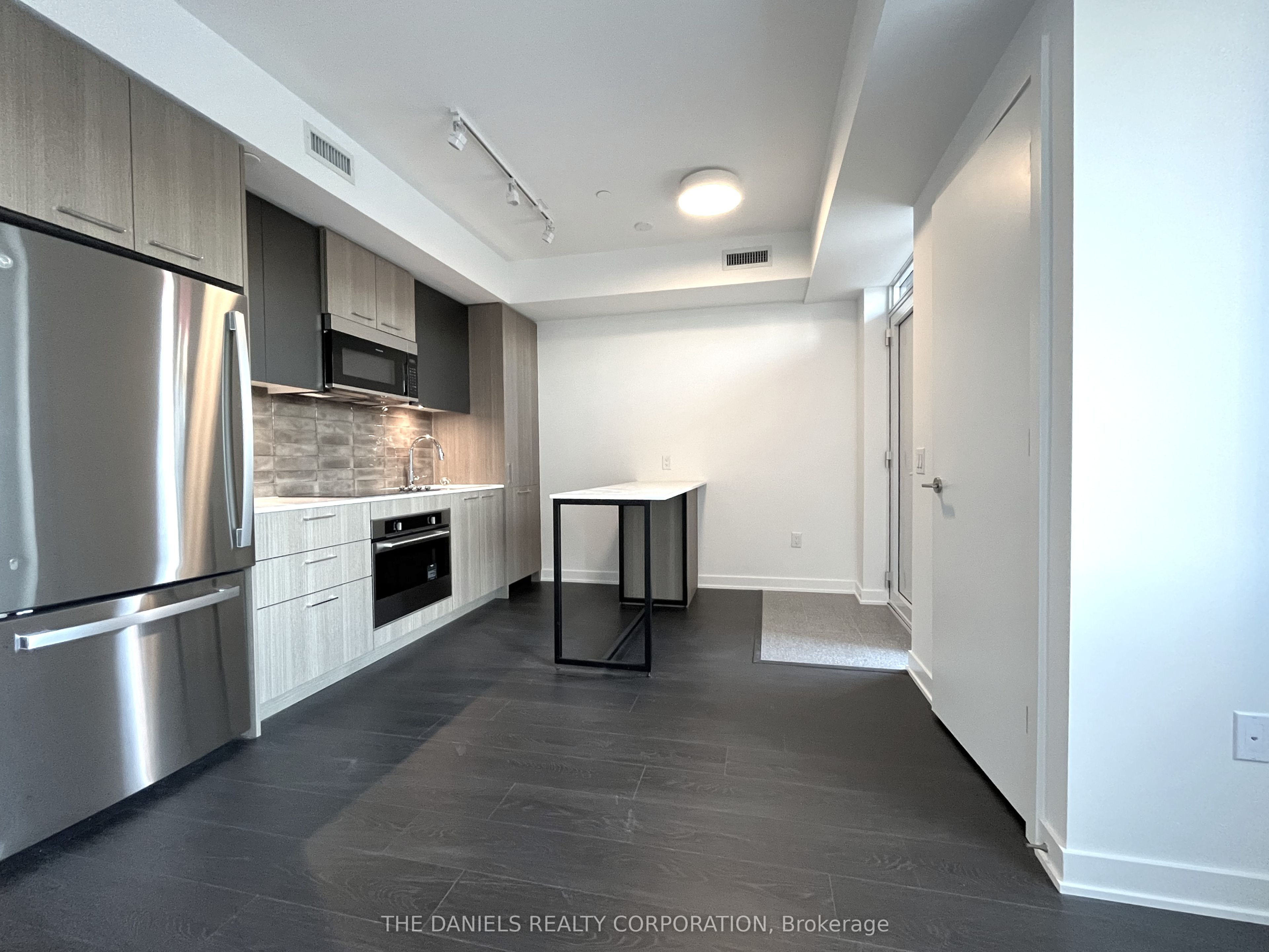 30 Dreamers Way 114, Toronto, ON M5A 0Y7 photo 4