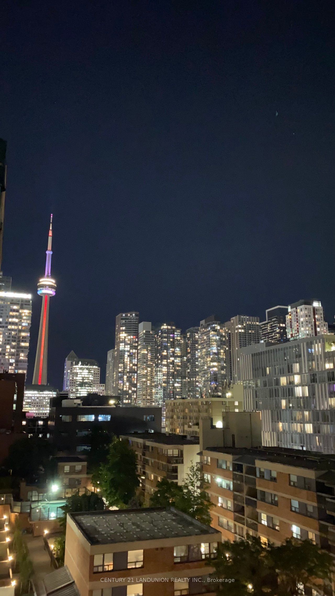 96 St Patrick Street 910, Toronto, ON M5T 1V2