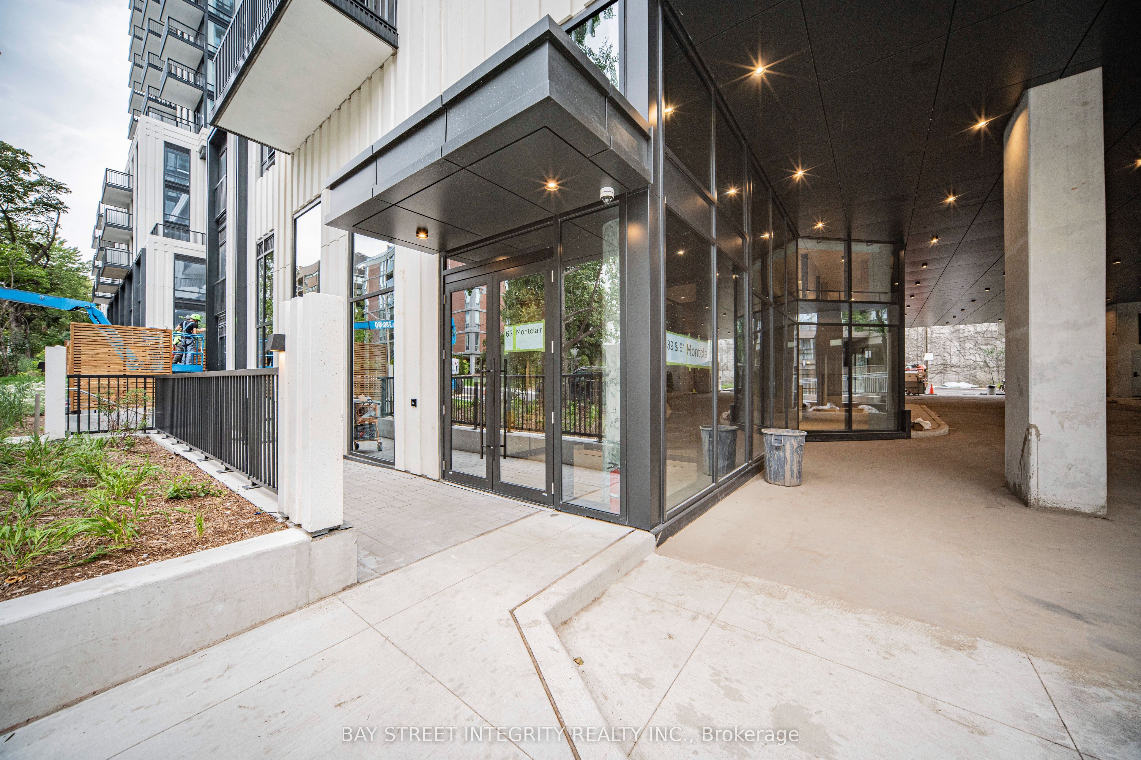 91 Montclair Avenue 503, Toronto, ON M5P 0B1 photo 2