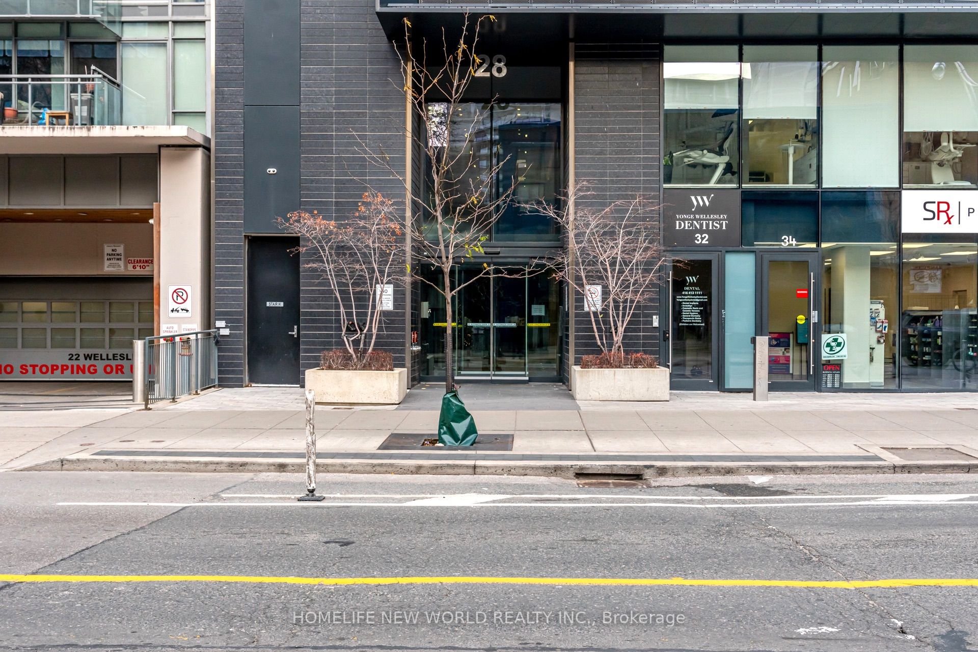 28 Wellesley Street E 705, Toronto, ON M4Y 1G3 photo 2