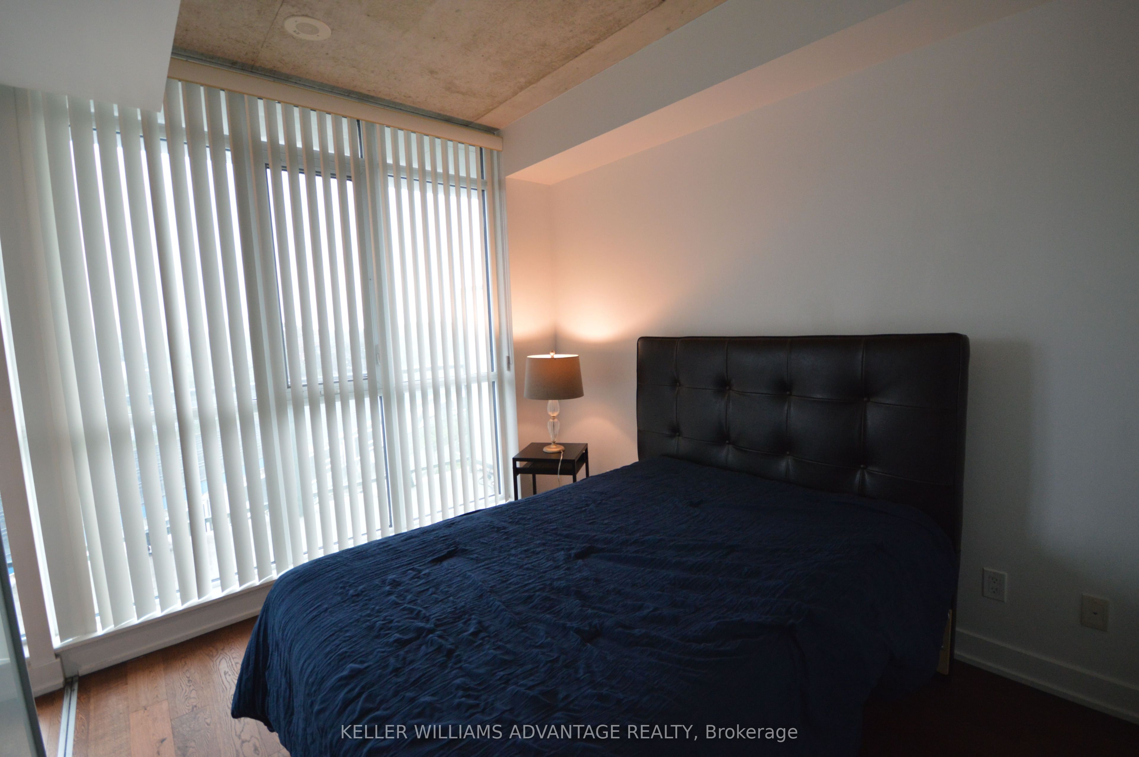 20 Minowan Miikan Lane 610, Toronto, ON M6J 0E5 photo 5