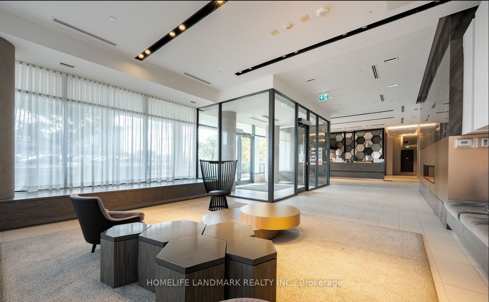 128 Fairview Mall Drive 502, Toronto, ON M2J 2Z1 photo 2