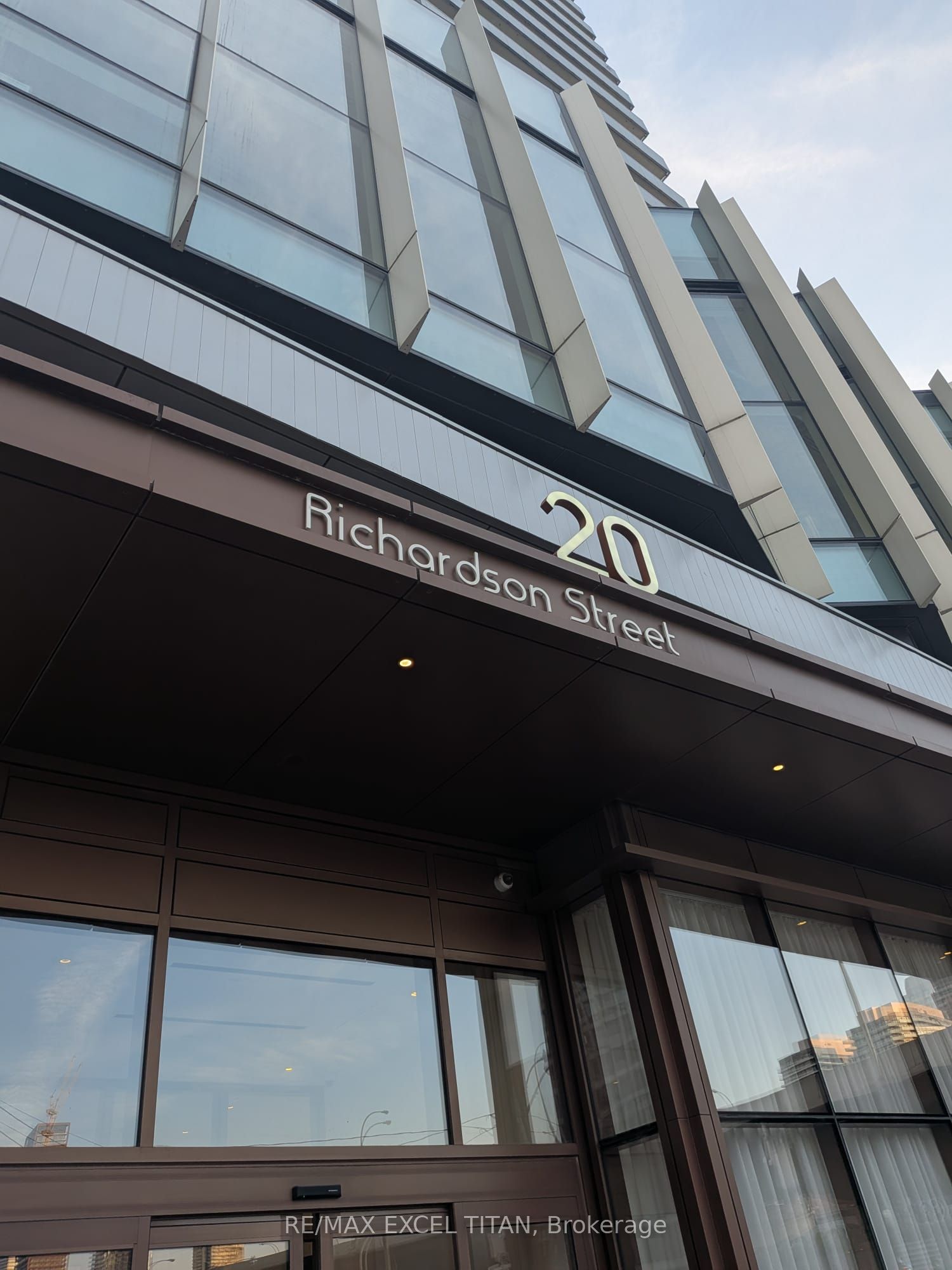 20 Richardson Street E 3101, Toronto, ON M5A 0S6 photo 2