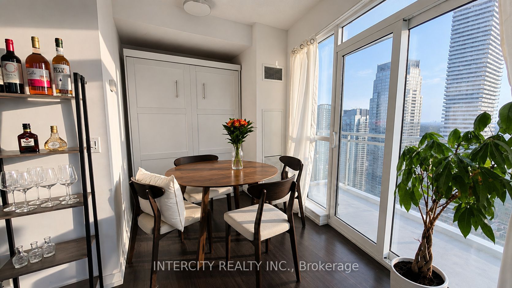 89 Dunfield Avenue 3202, Toronto, ON M4S 0A4 photo 4
