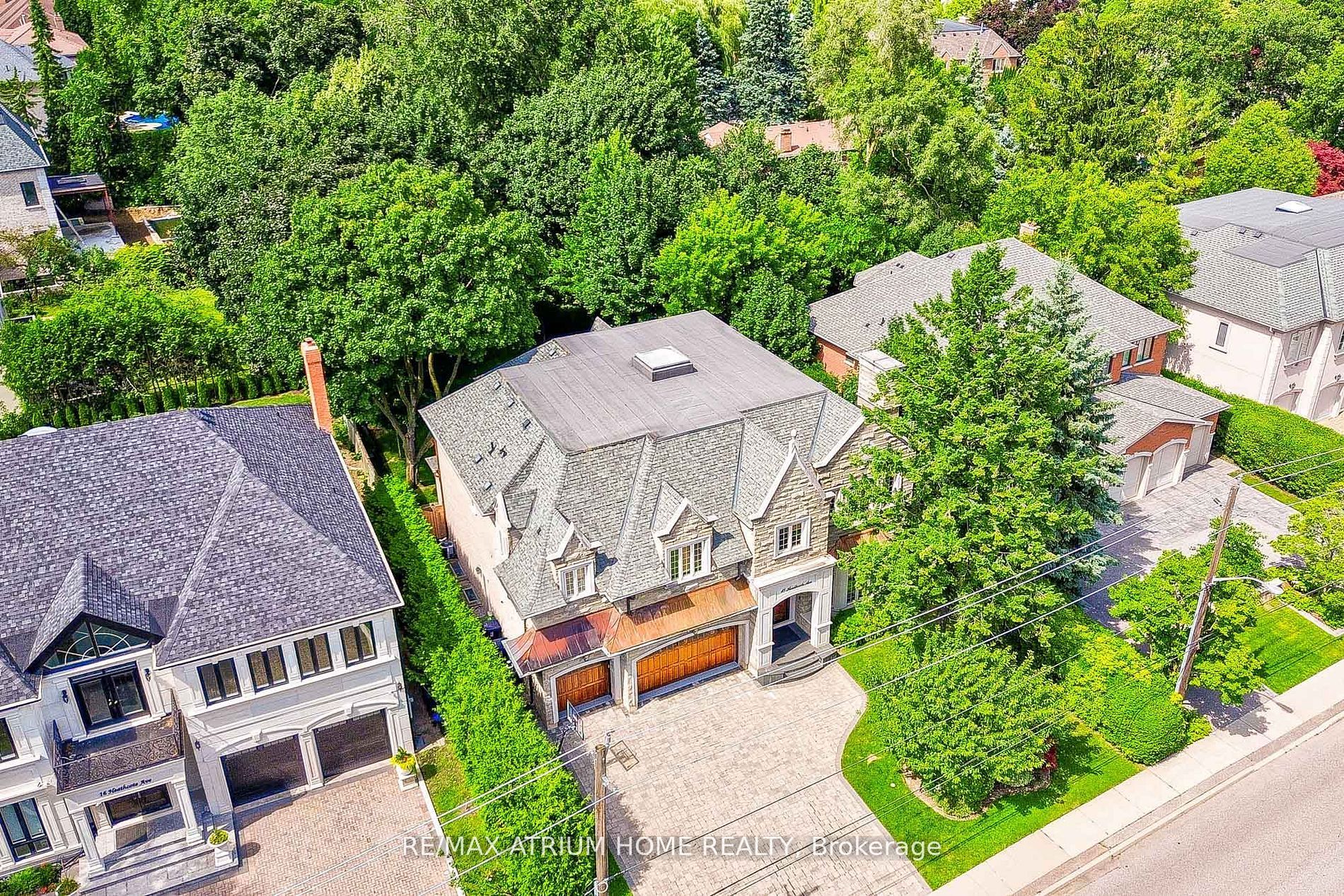 18 Heathcote Avenue, Toronto, ON M2L 1Y7 photo 2