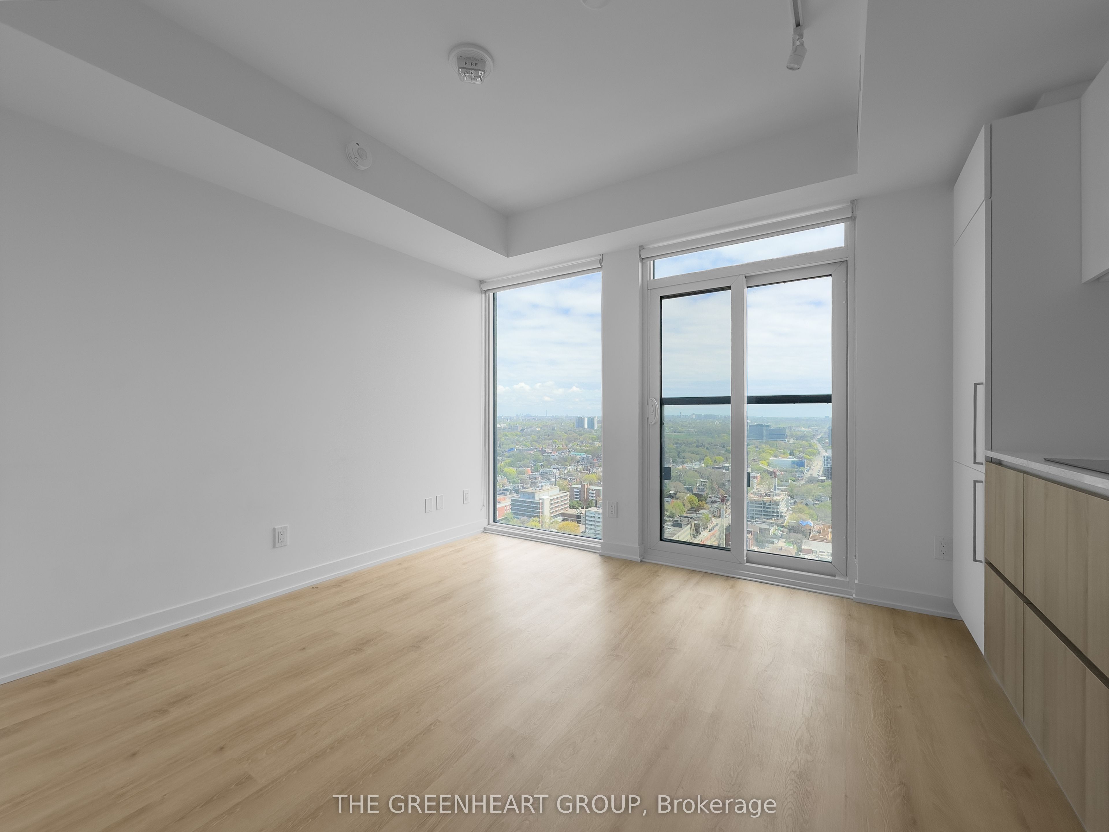 319 Jarvis St Street 3312, Toronto, ON M5B 0C8 photo 4