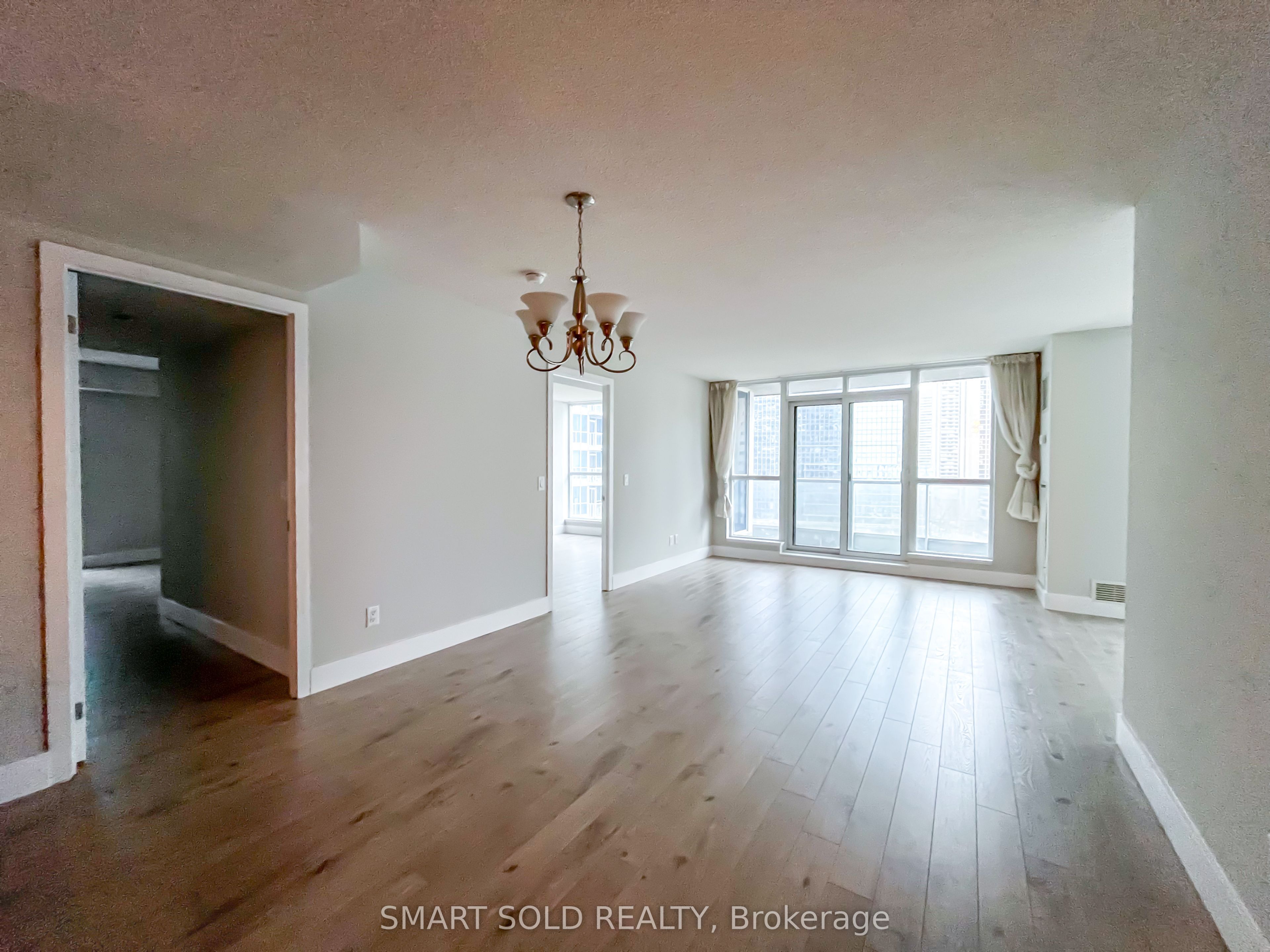 208 Queens Quay W 1002, Toronto, ON M5J 2Y5 photo 2