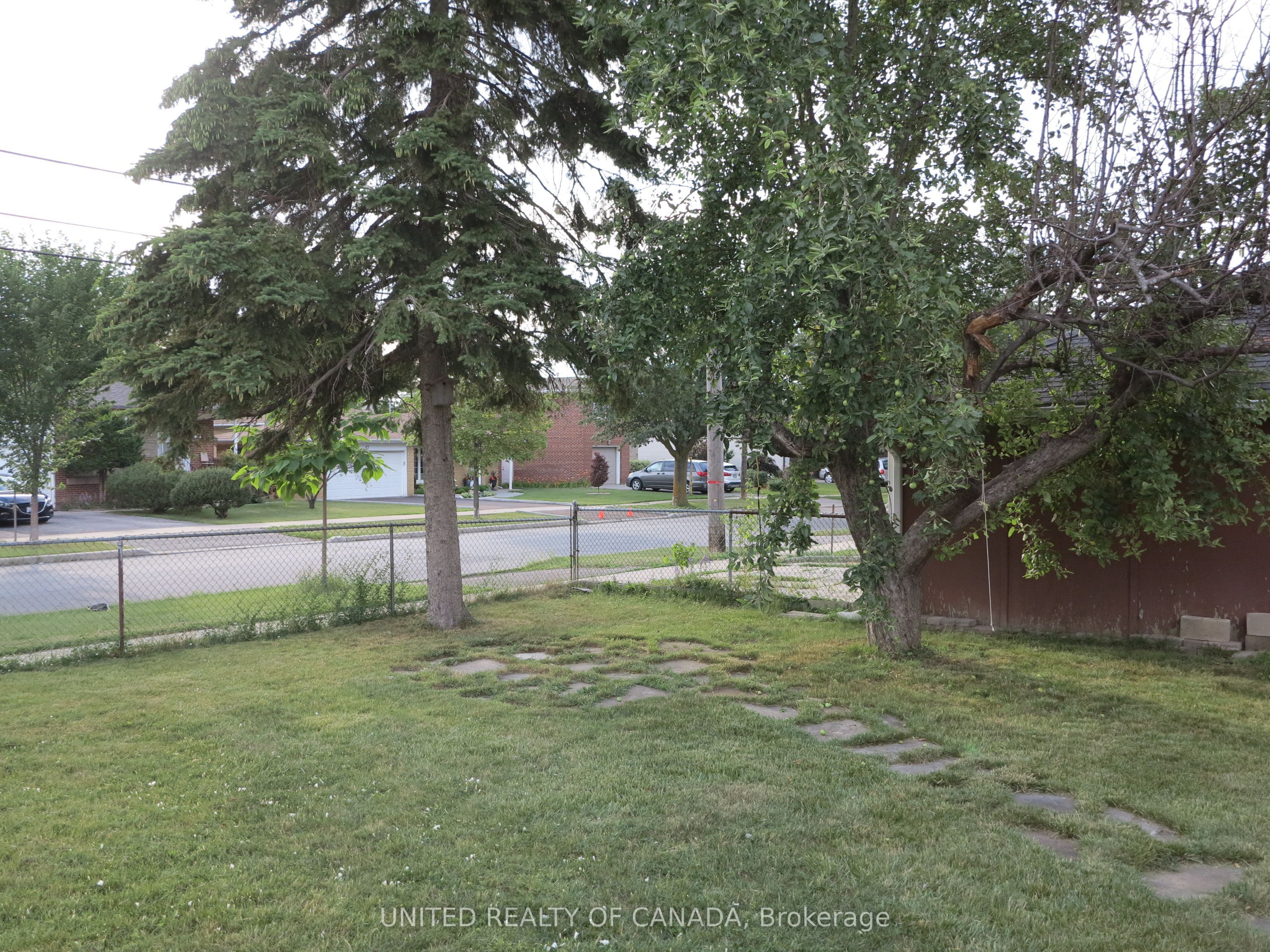 456 Drewry Avenue Lower, Toronto, ON M2R 2K7 photo 4