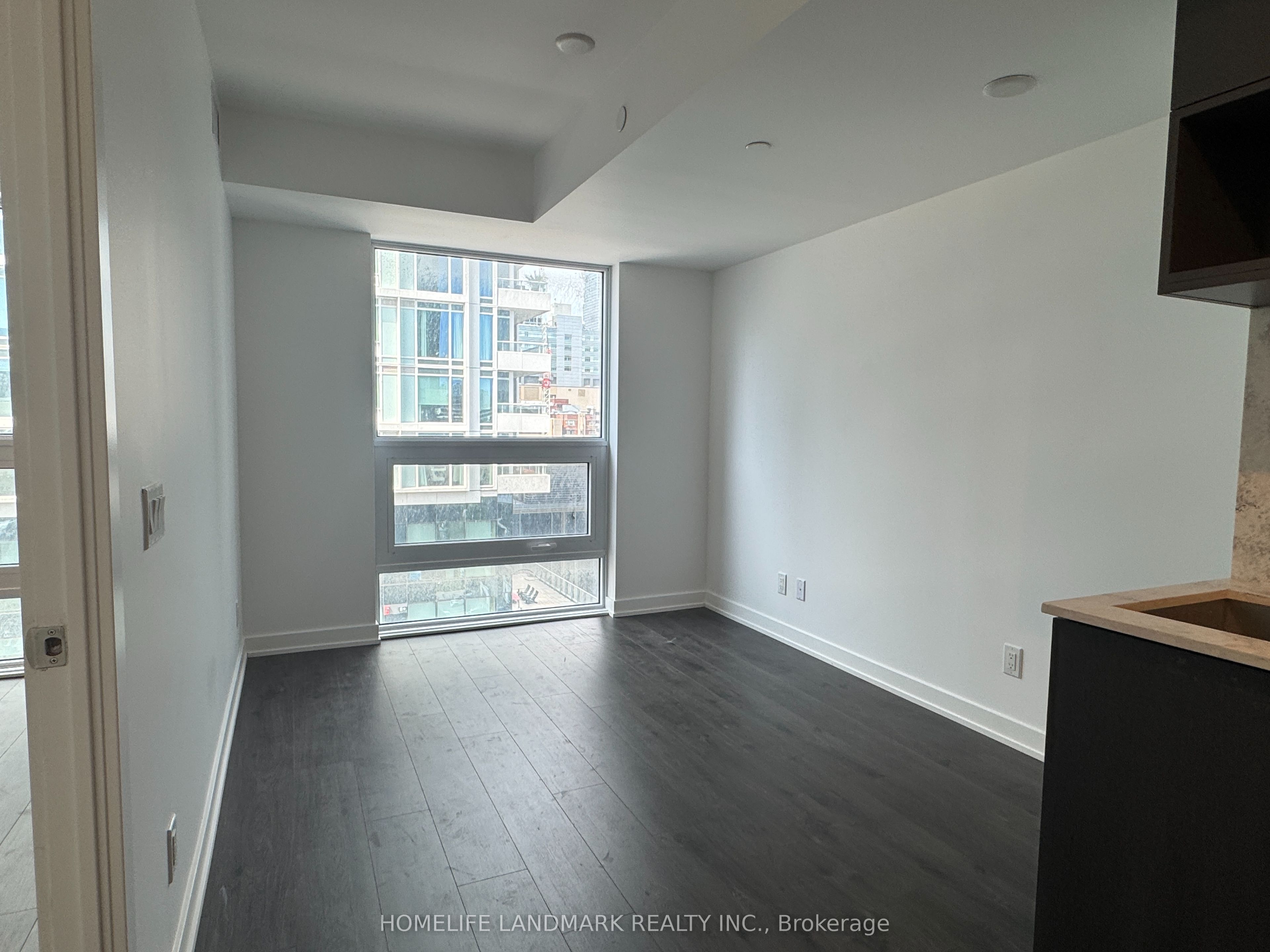 100 Queen Street E 1212, Toronto, ON M5C 0B5