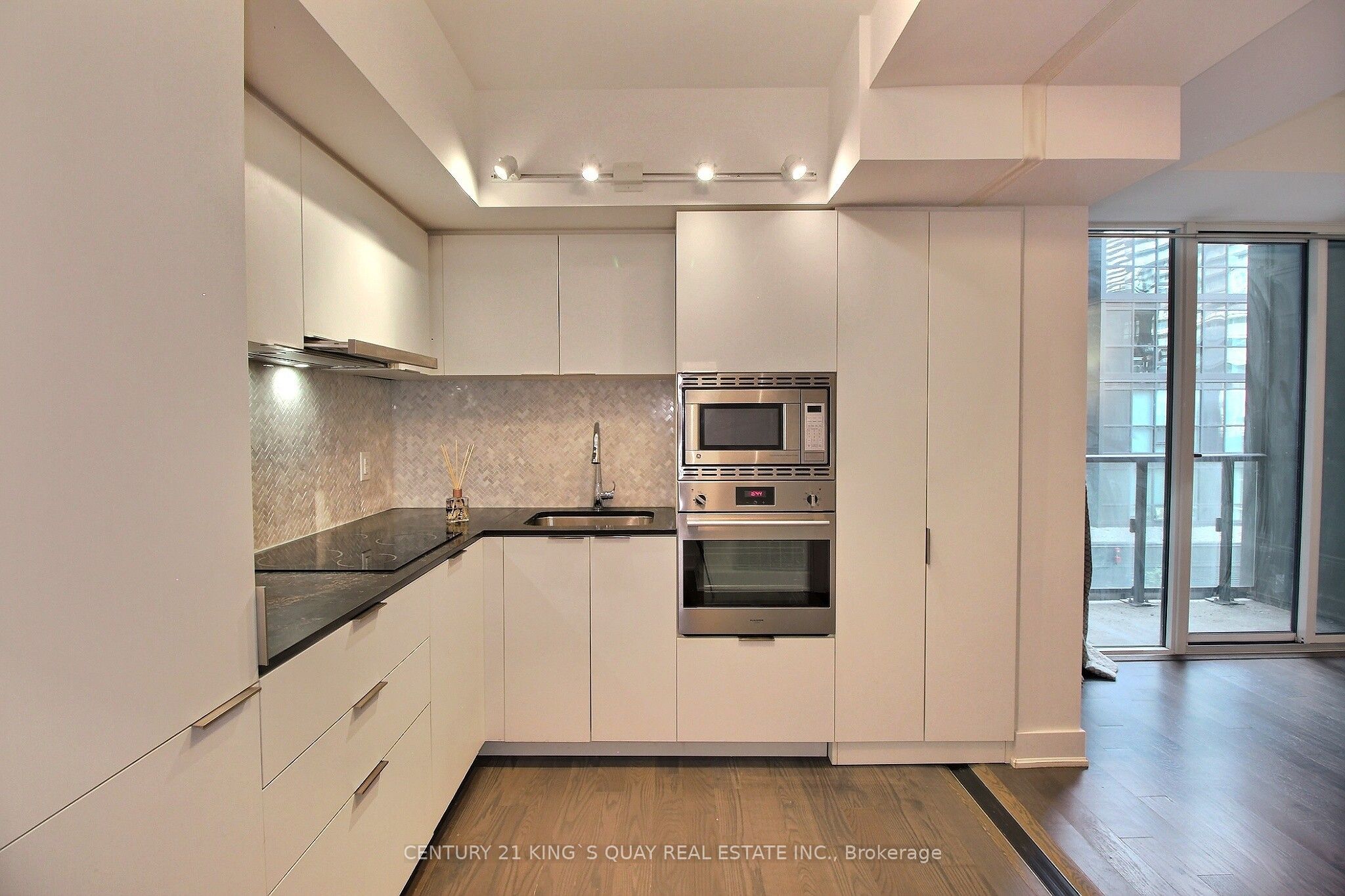 955 Bay Street 403, Toronto, ON M5S 0C6 photo 5