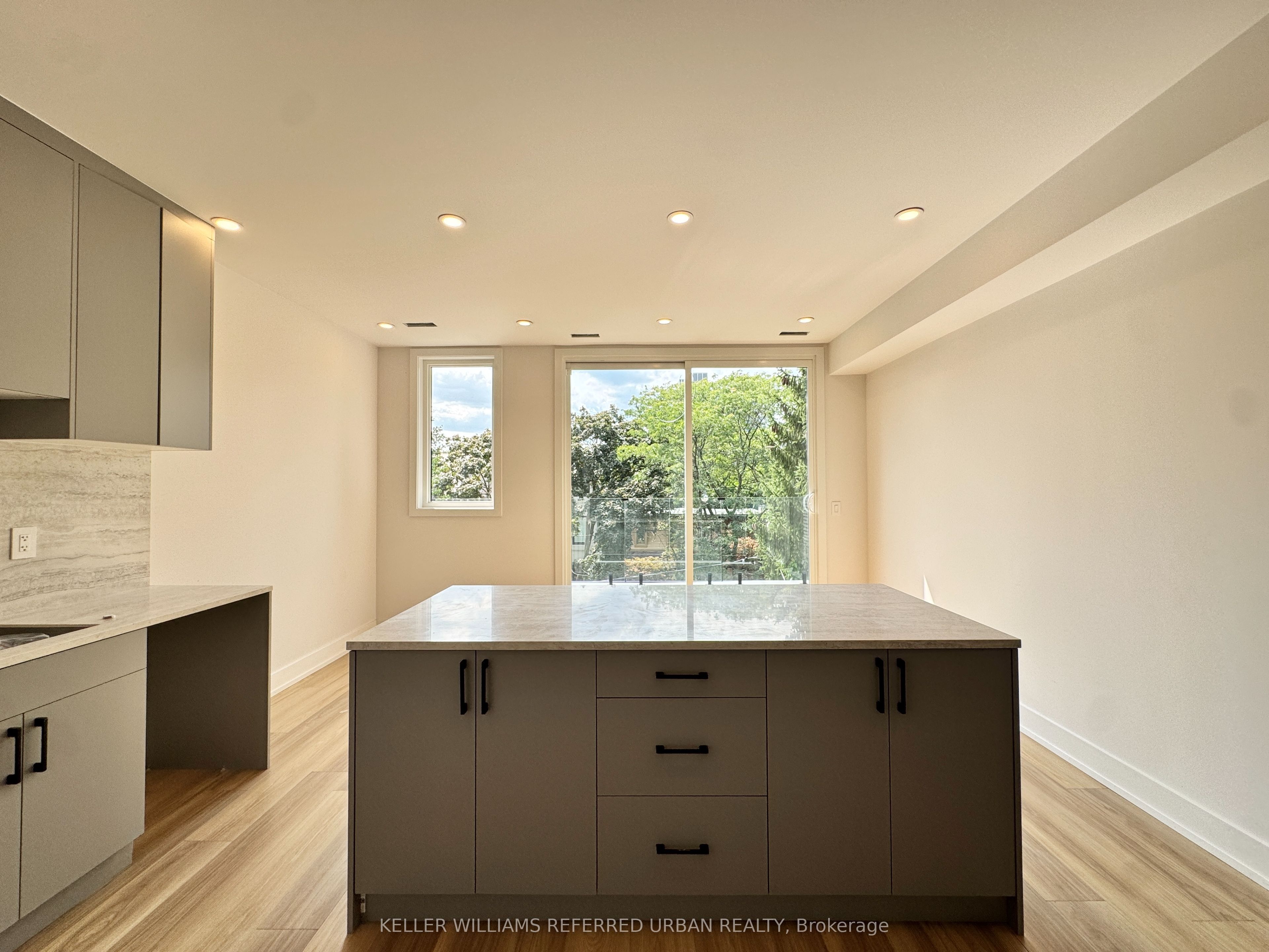 269 Brunswick Avenue 2, Toronto, ON M5S 2M6 photo 4