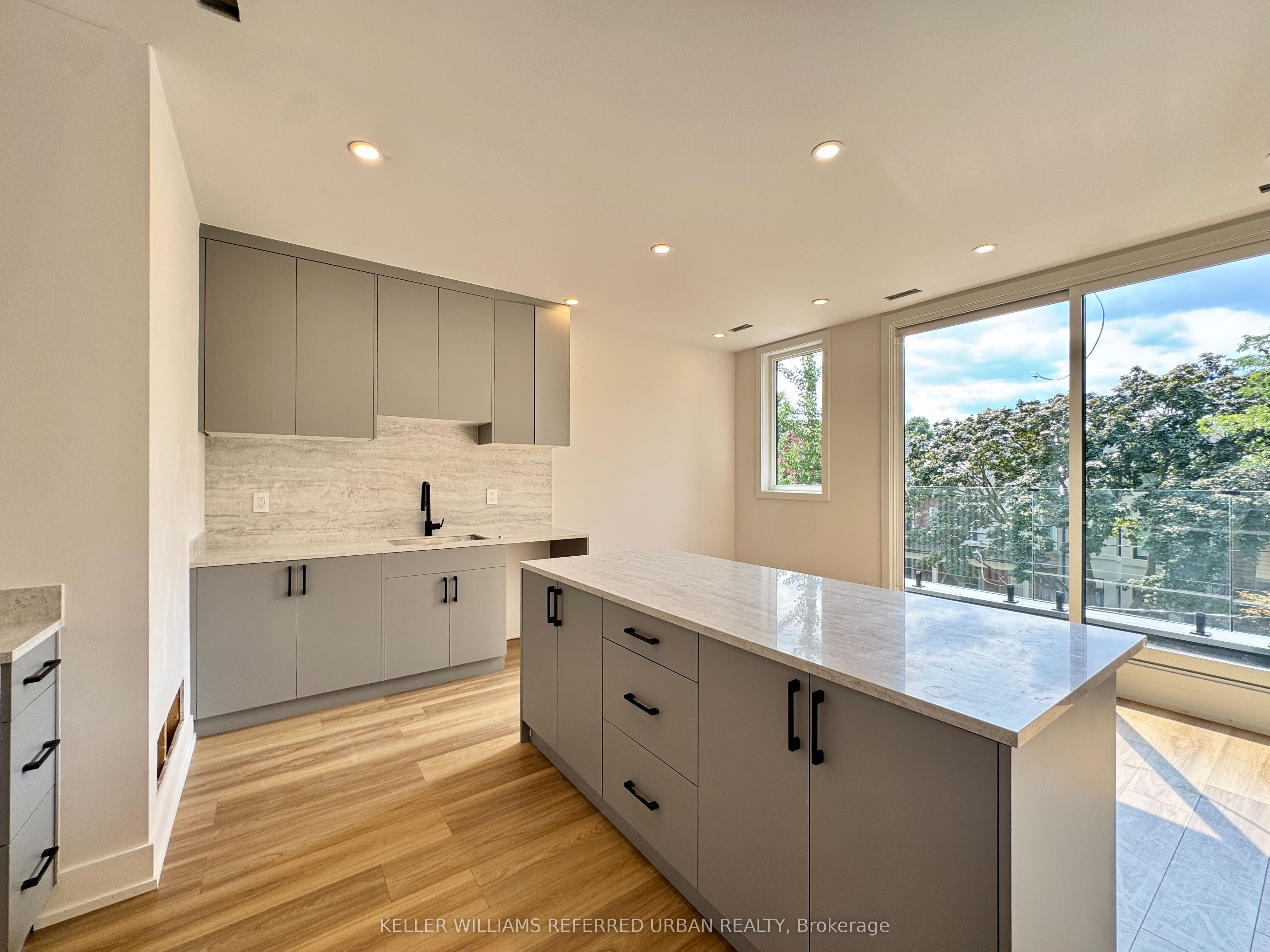 269 Brunswick Avenue 4, Toronto, ON M5S 2M6 photo 3