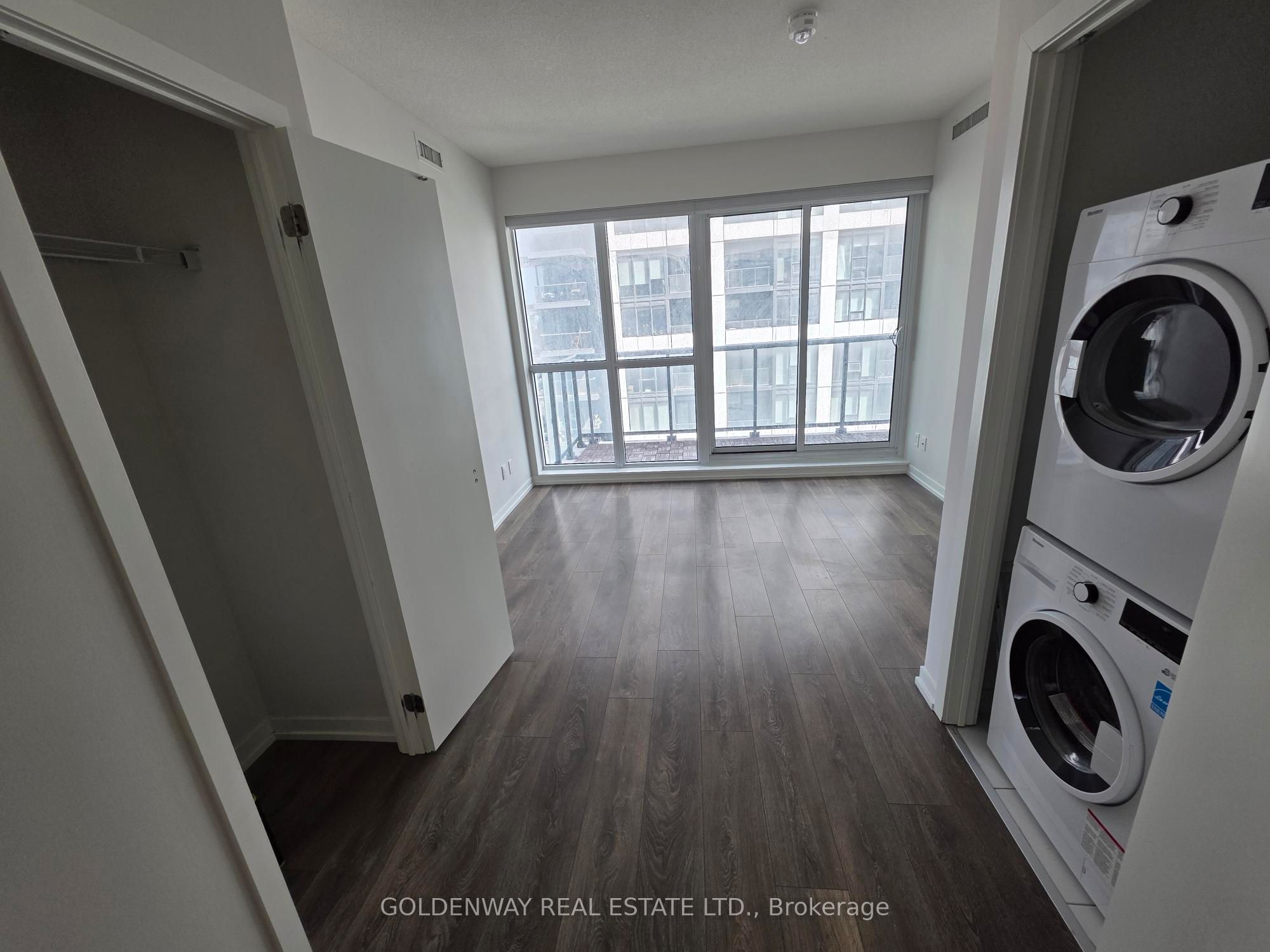 49 East Liberty Street 1211, Toronto, ON M6K 0B2 photo 2