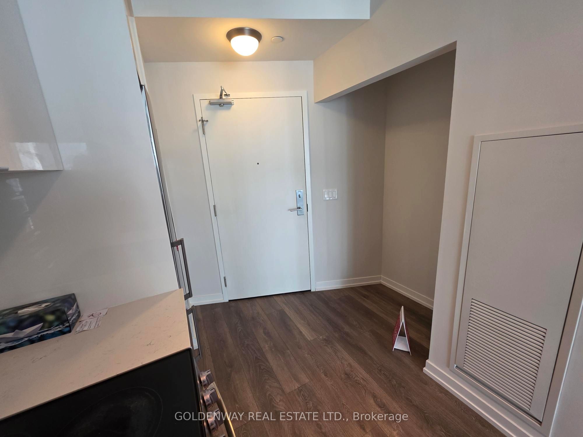 49 East Liberty Street 1211, Toronto, ON M6K 0B2 photo 5