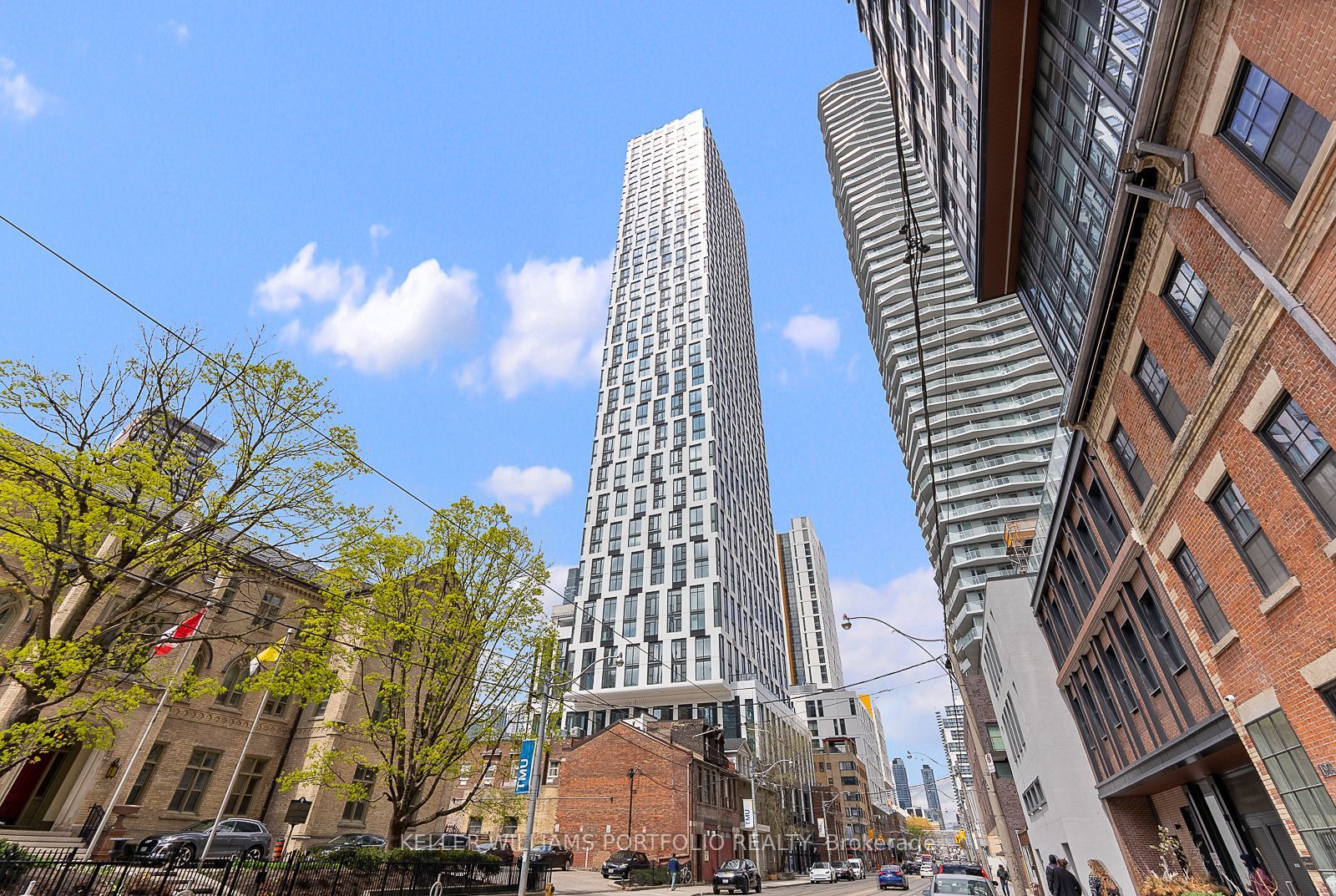 252 Church Street PH16, Toronto, ON M5B 0E6