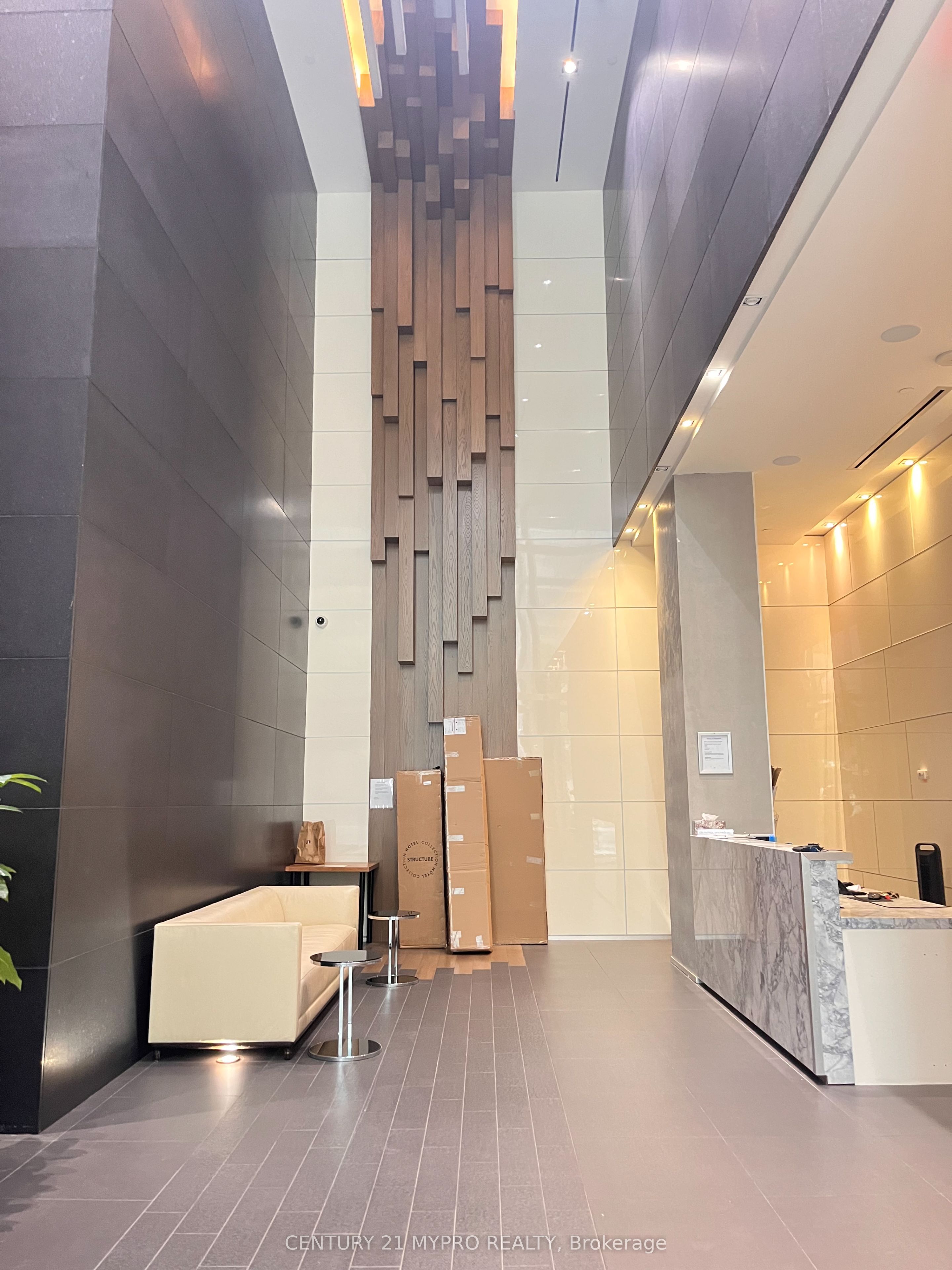 15 Grenville Street 2804, Toronto, ON M4Y 1A1 photo 3