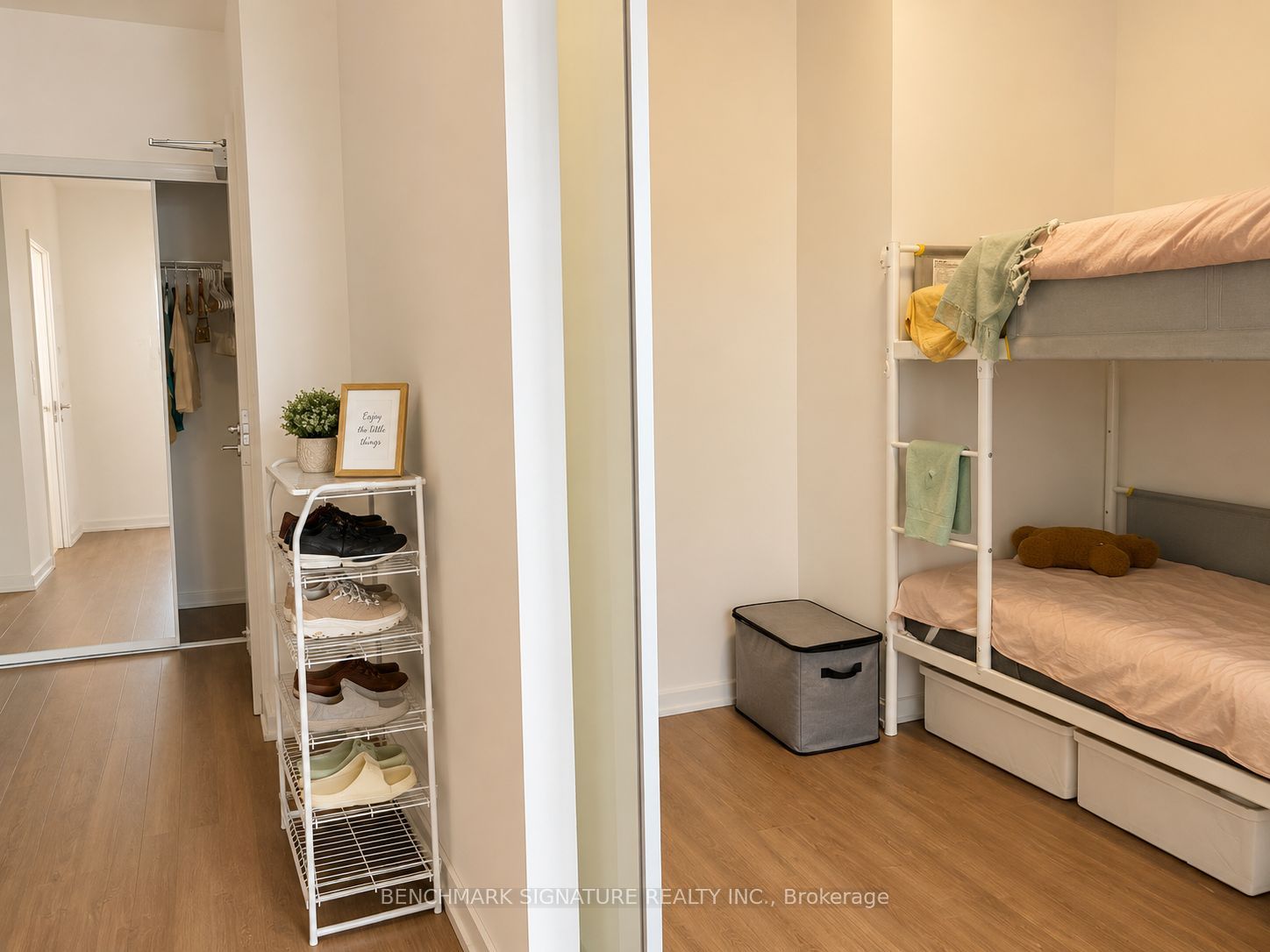 203 College Street 606, Toronto, ON M5T 0C8 photo 3