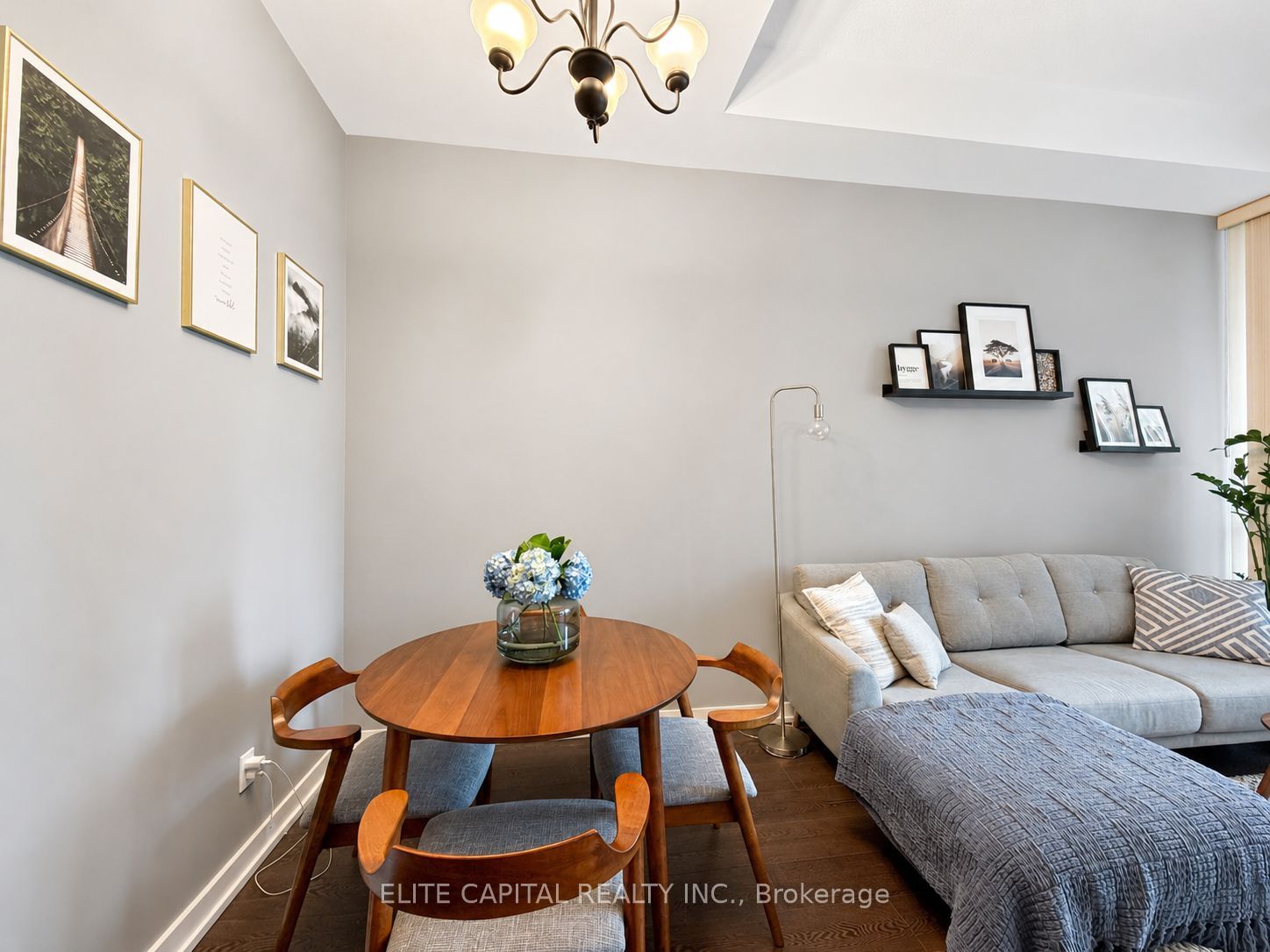 20 Bruyeres Mews 628, Toronto, ON M5V 0G8 photo 5