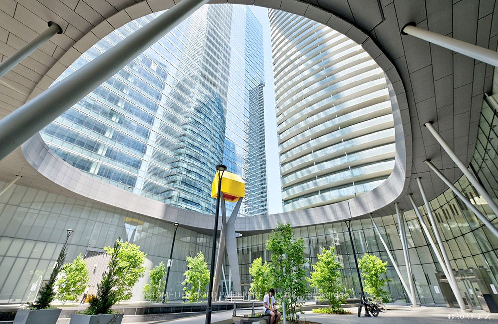 14 York Street 5208, Toronto, ON M5J 0B1 photo 2