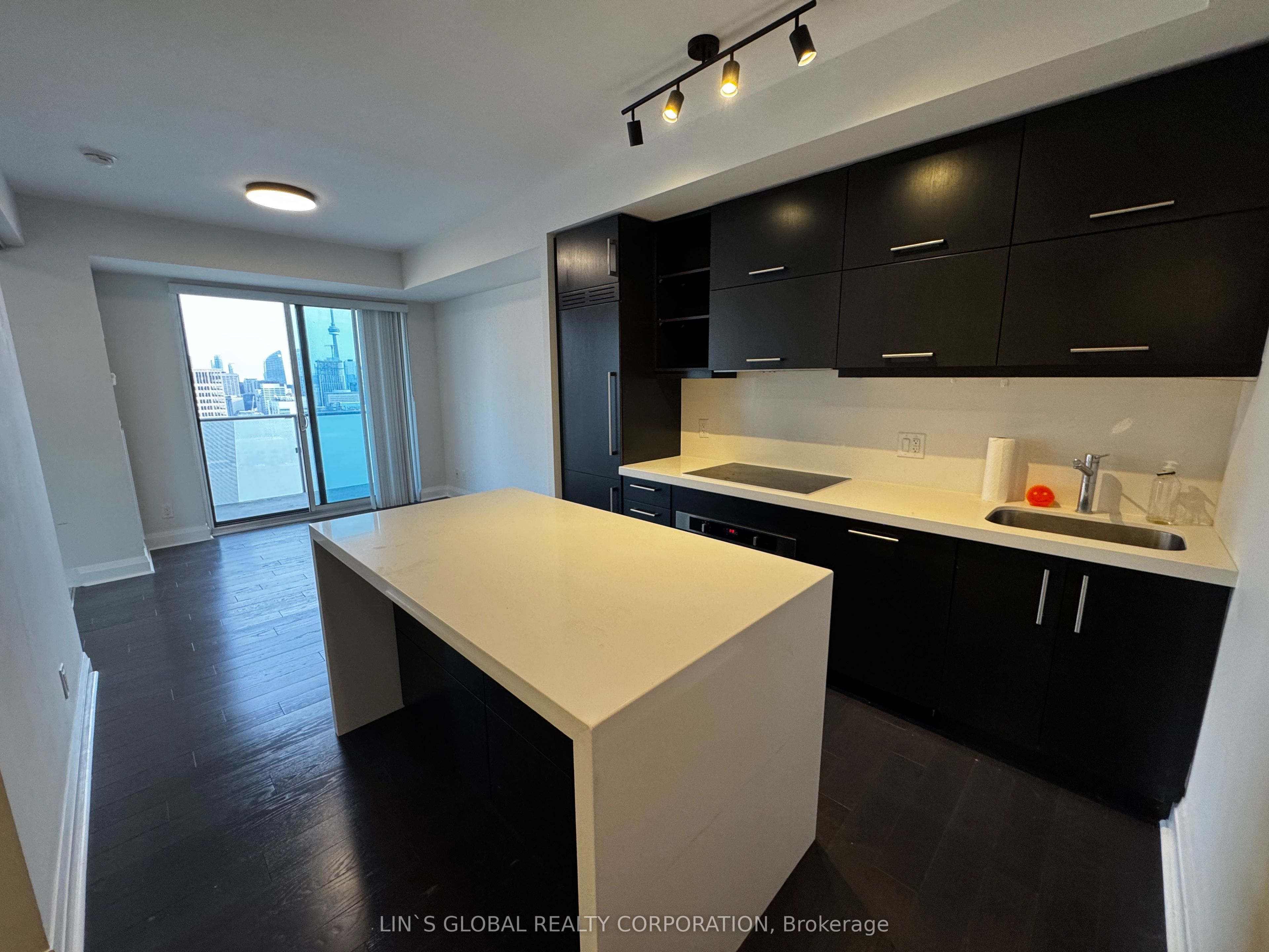 1080 Bay Street 2903, Toronto, ON M5S 0A5 photo 5