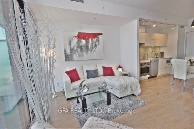 125 Peter Street 1404, Toronto, ON M5V 0M2 photo 5