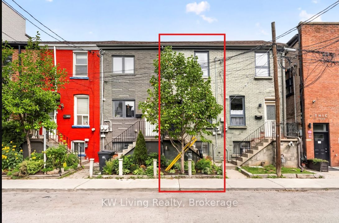 90 Mitchell Avenue, Toronto, ON M6J 1B9