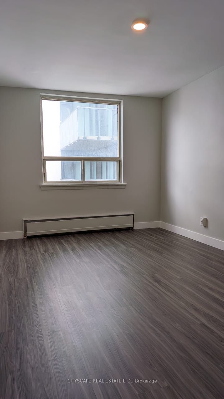 85 Wellesley Street E 909, Toronto, ON M4Y 1H8 photo 4