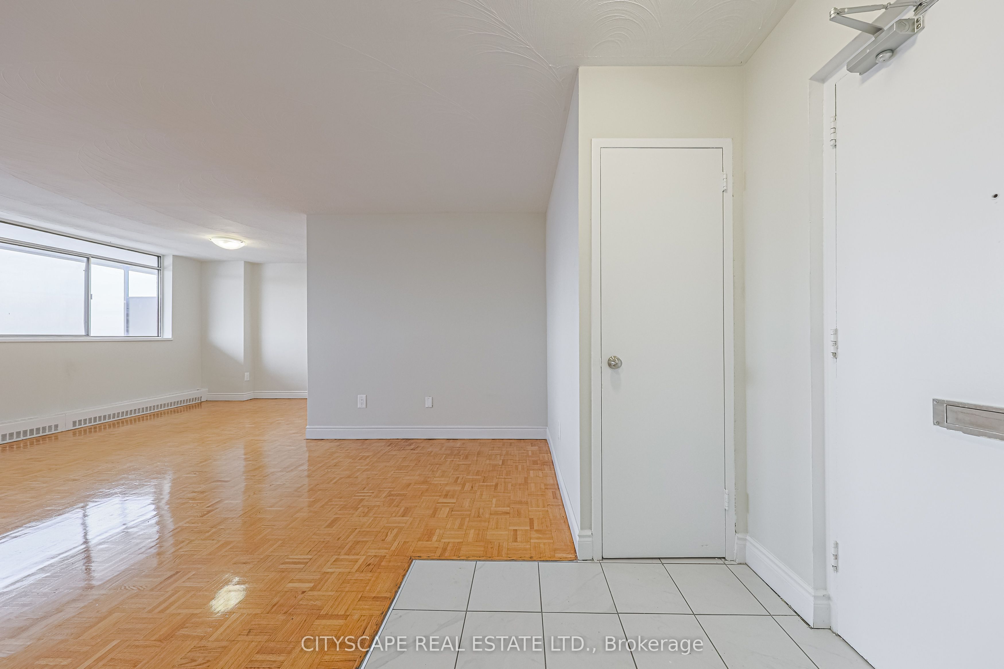 100 Rowena Drive 719, Toronto, ON M3A 1P9 photo 5
