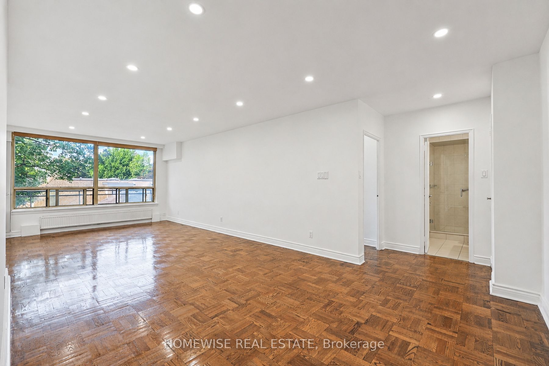 2500 Bathurst Street 401, Toronto, ON M6B 2Y8 photo 4